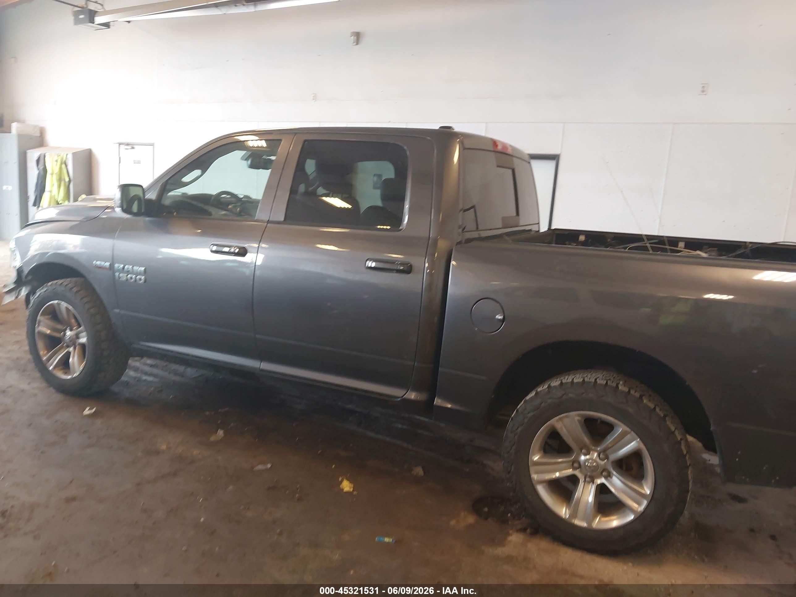 2015 Ram 1500 Sport Gray vin: 1C6RR7MTXFS637007