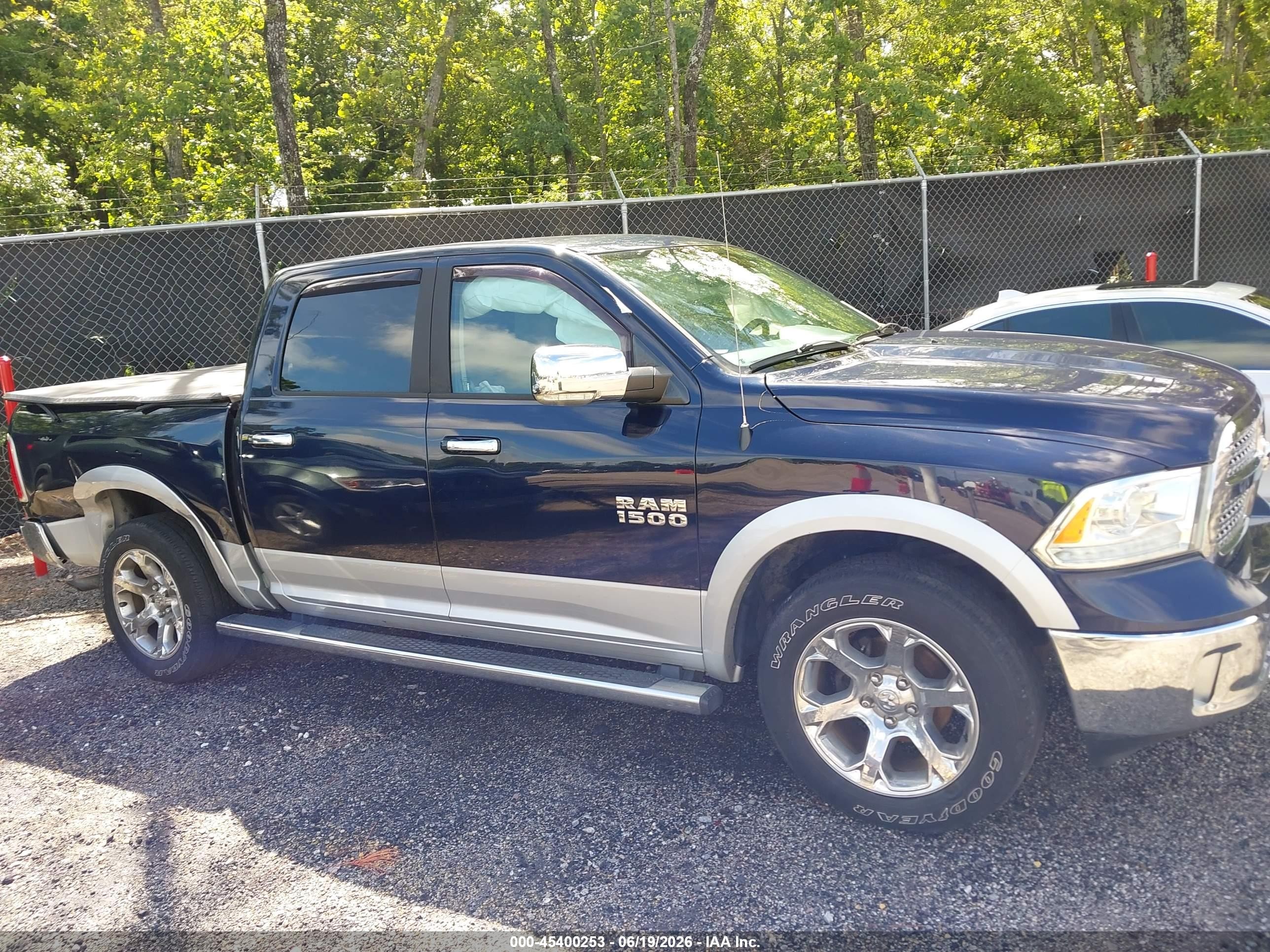 2015 Ram 1500 Laramie Dark Blue vin: 1C6RR7NG9FS733518
