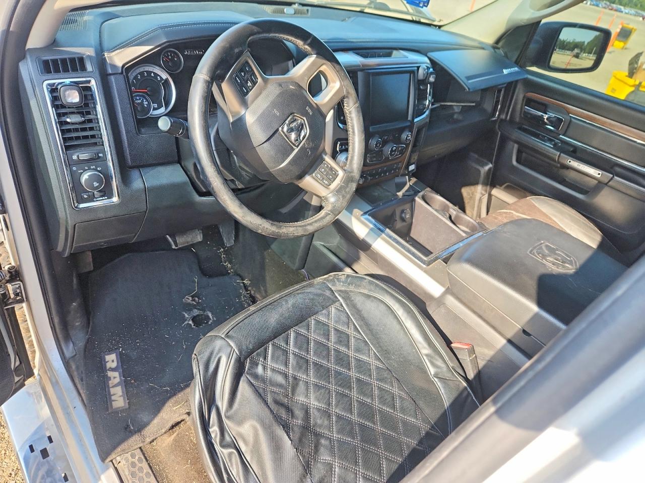2015 Ram 1500 Laramie Silver vin: 1C6RR7NM1FS552404