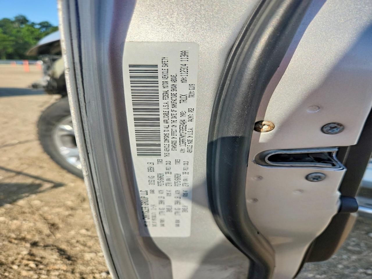 2015 Ram 1500 Laramie Silver vin: 1C6RR7NM1FS552404