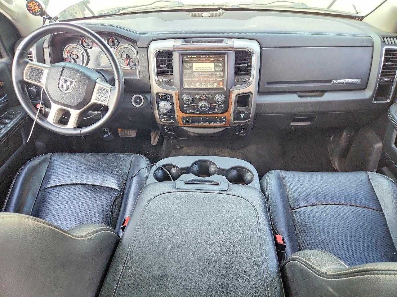 2015 Ram 1500 Laramie White vin: 1C6RR7NM1FS713253