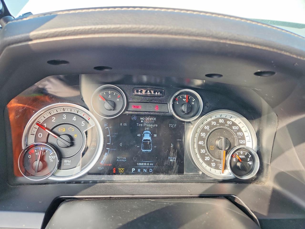 2015 Ram 1500 Laramie White vin: 1C6RR7NM1FS713253