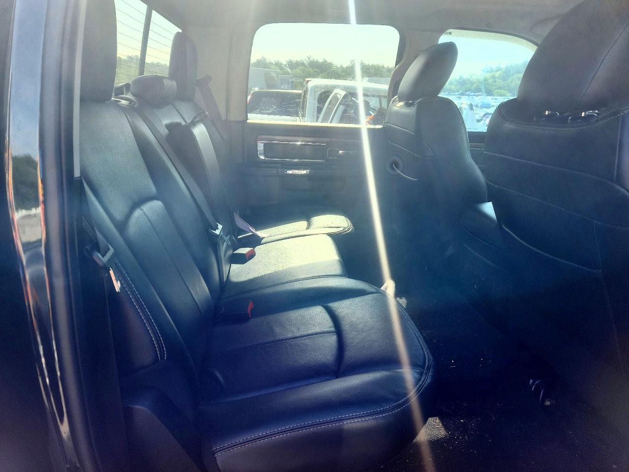 2018 Ram 1500 Laramie Black vin: 1C6RR7NM1JS258297