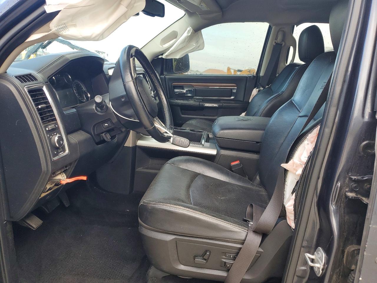 2015 Ram 1500 Laramie Gray vin: 1C6RR7NM2FS727968
