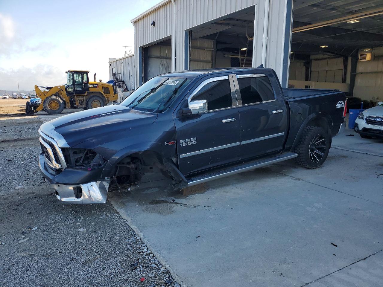 2015 Ram 1500 Laramie Gray vin: 1C6RR7NM2FS727968