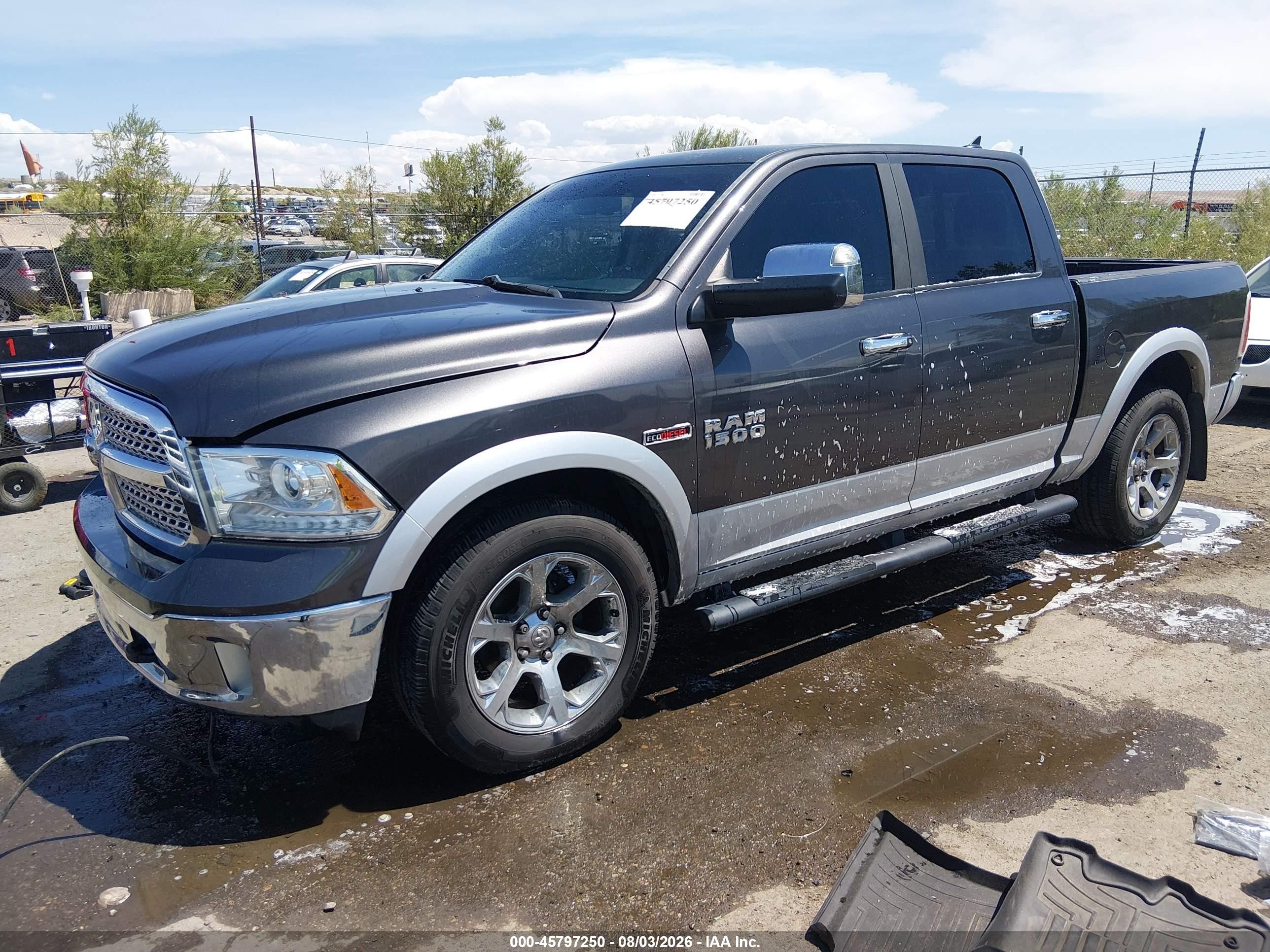 2015 Ram 1500 Laramie Gray vin: 1C6RR7NM4FS687957