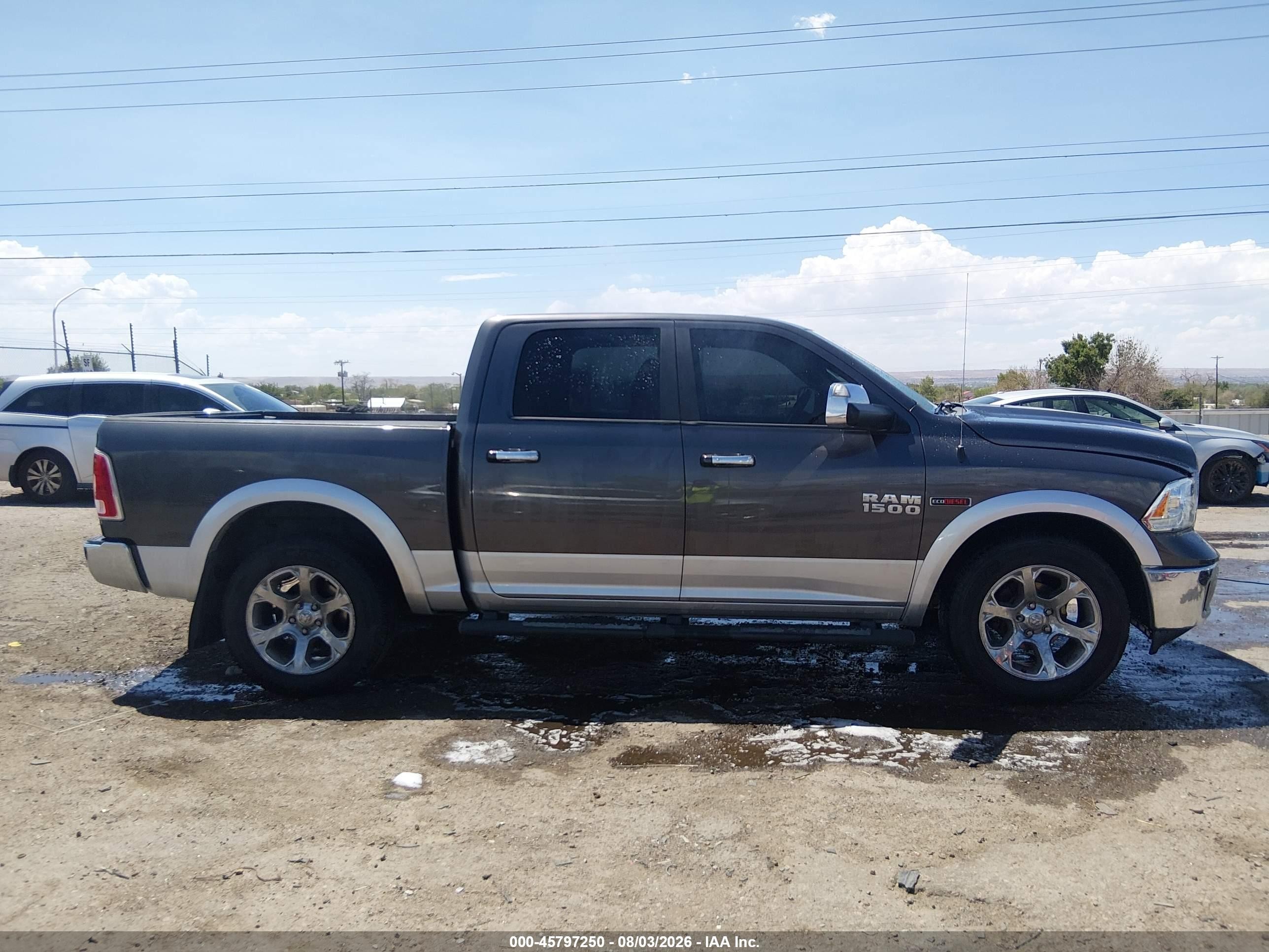2015 Ram 1500 Laramie Gray vin: 1C6RR7NM4FS687957
