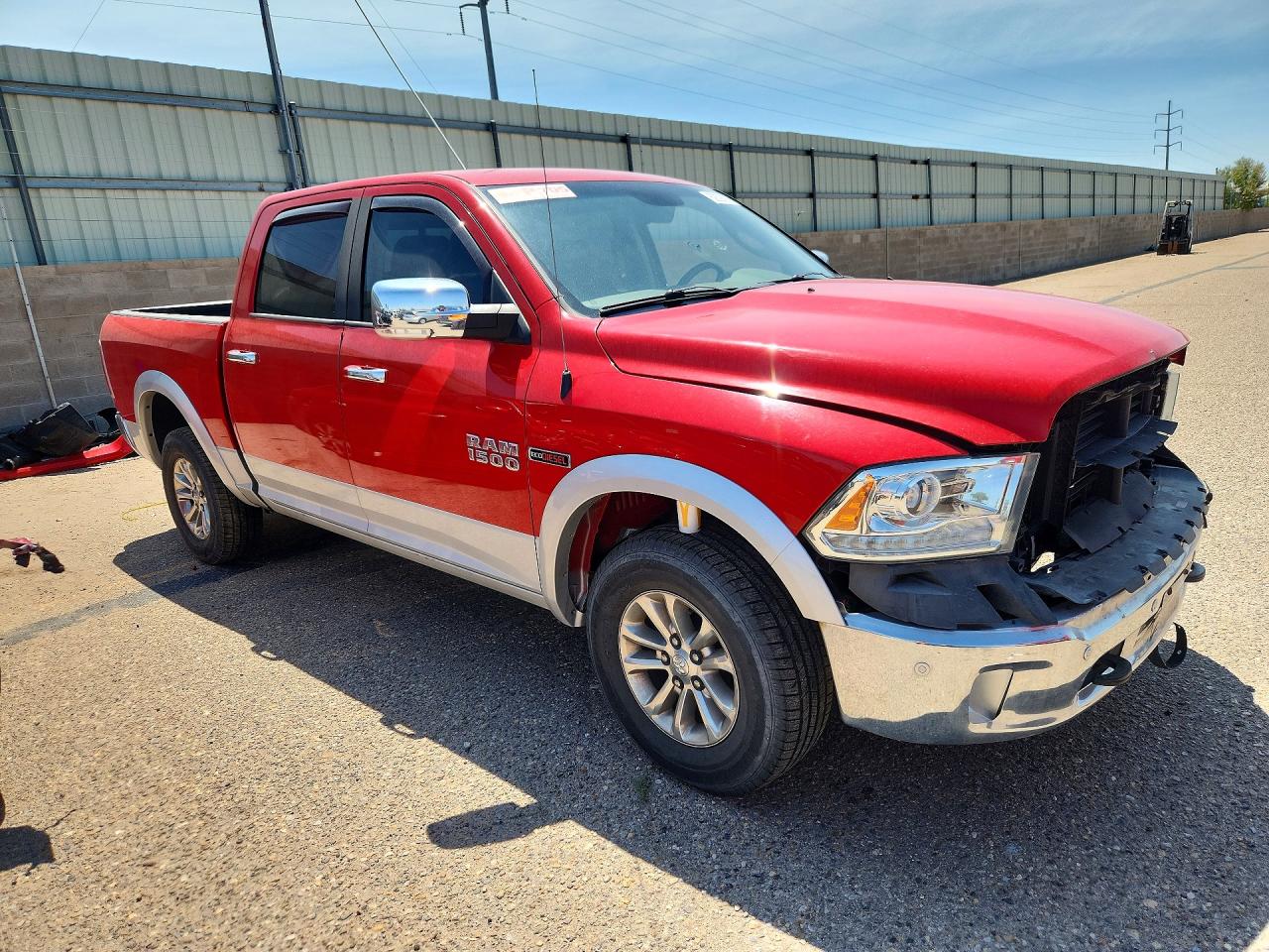 2015 Ram 1500 Laramie White vin: 1C6RR7NM7FS534666