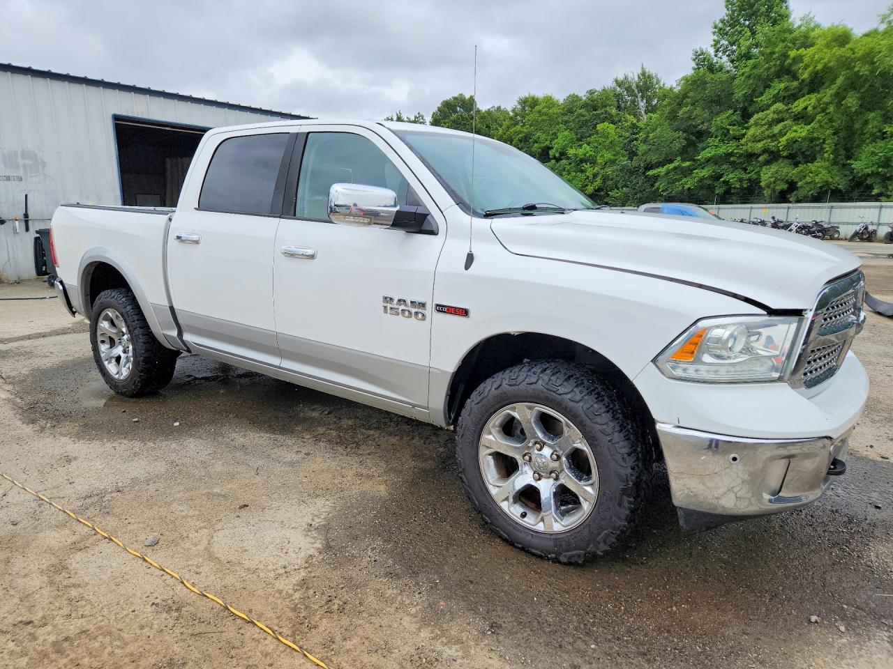 2014 Ram 1500 Laramie White vin: 1C6RR7NMXES346495