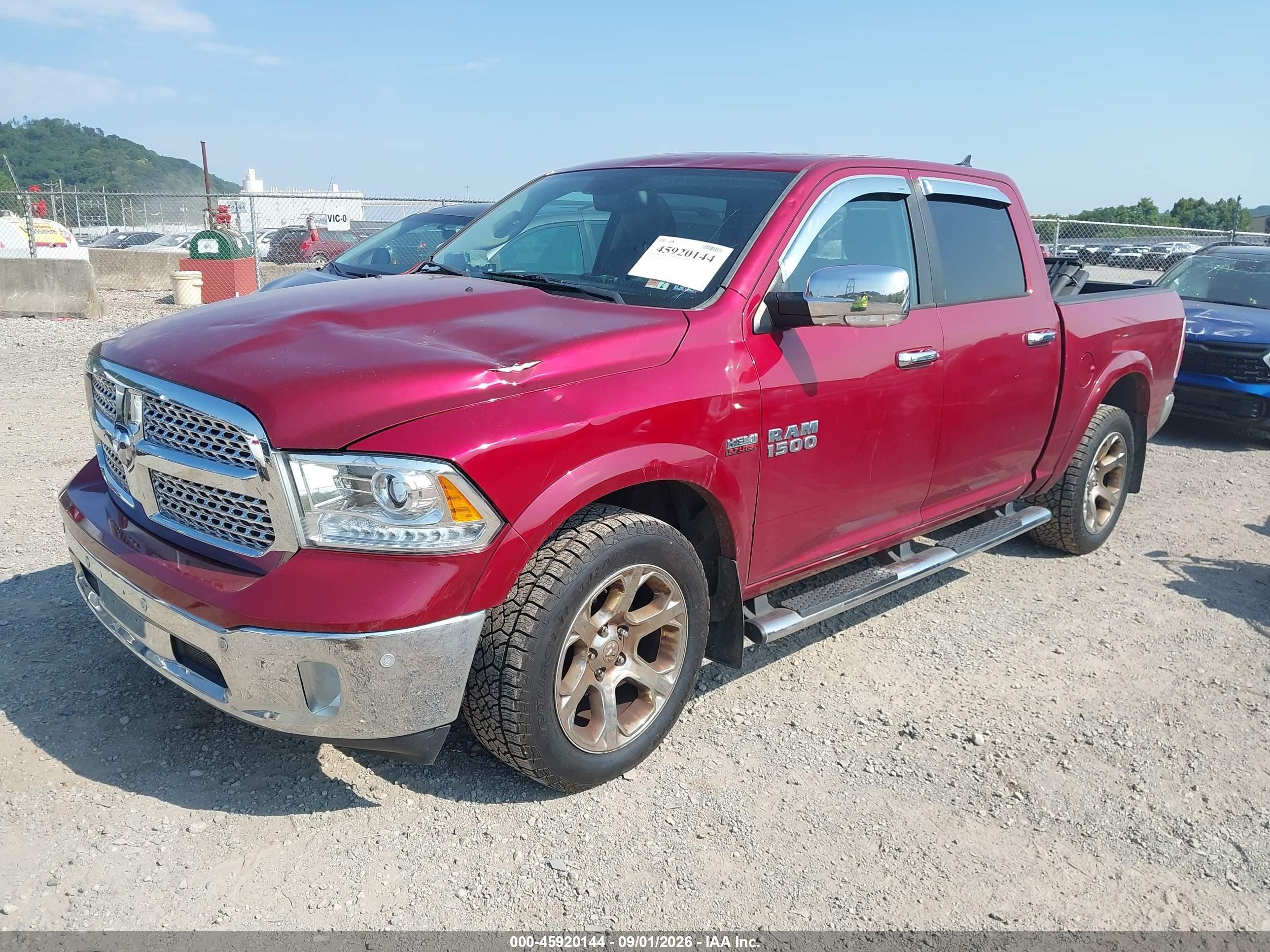 2015 Ram 1500 Laramie Maroon vin: 1C6RR7NT0FS602720