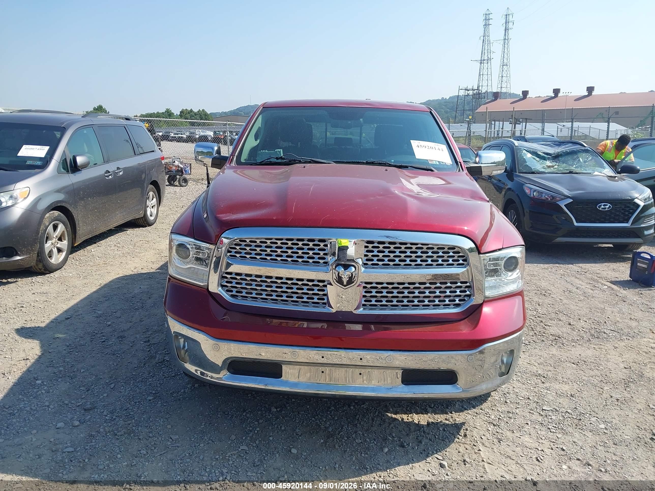 2015 Ram 1500 Laramie Maroon vin: 1C6RR7NT0FS602720