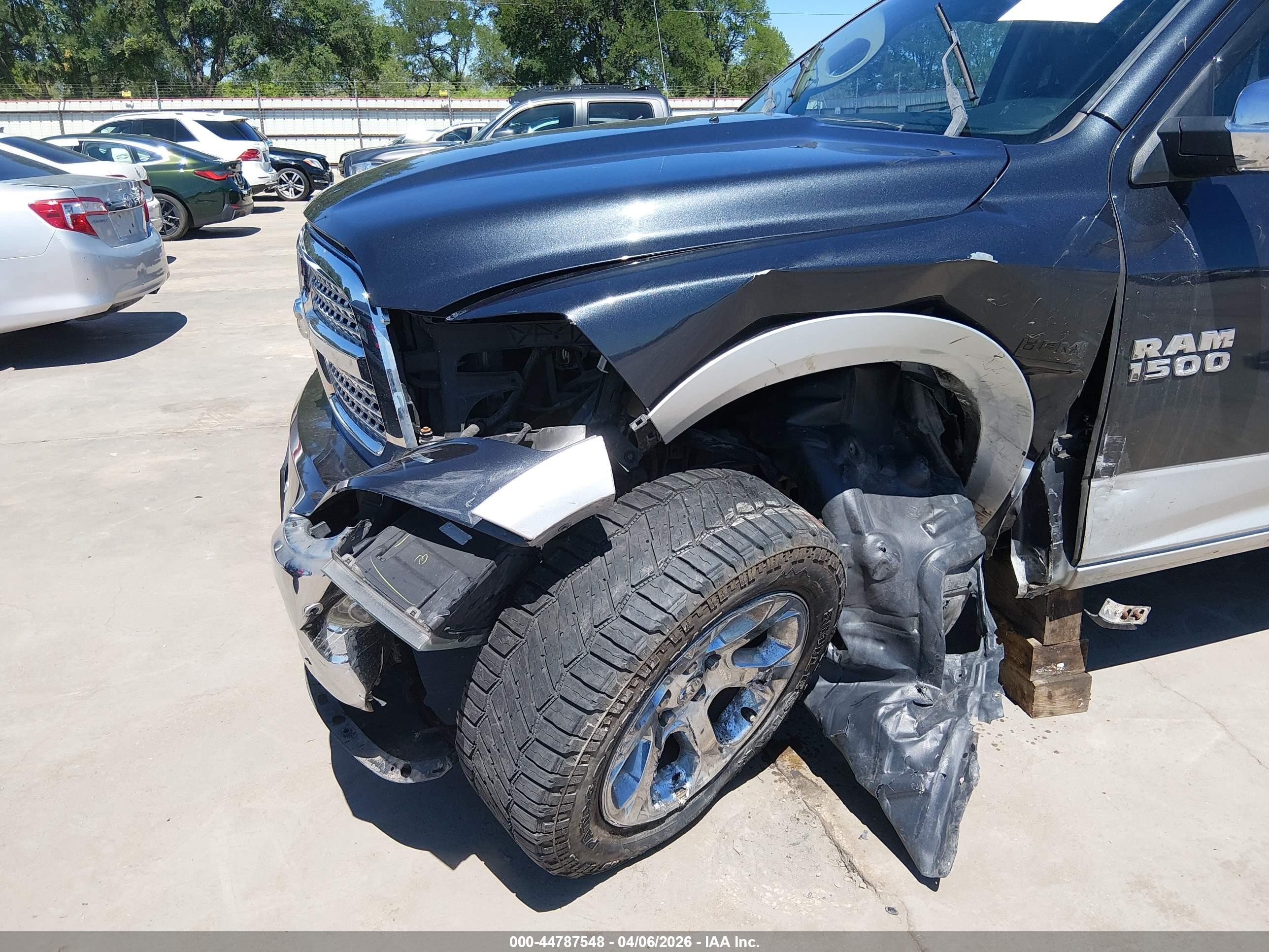 2018 Ram 1500 Laramie  4x4 5'7 Box Gray vin: 1C6RR7NT0JS162474