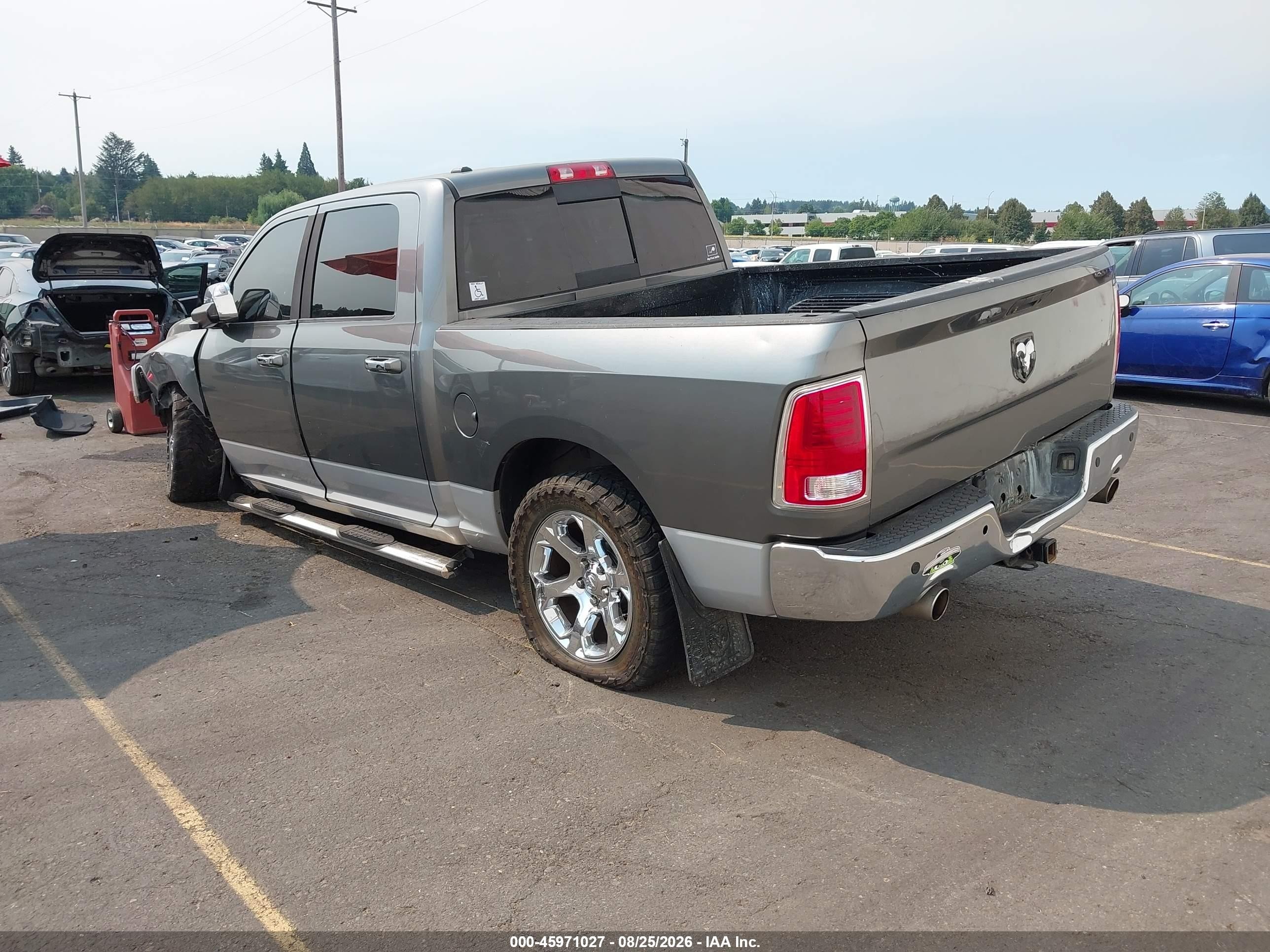 2013 Ram 1500 Laramie Gray vin: 1C6RR7NT1DS580370