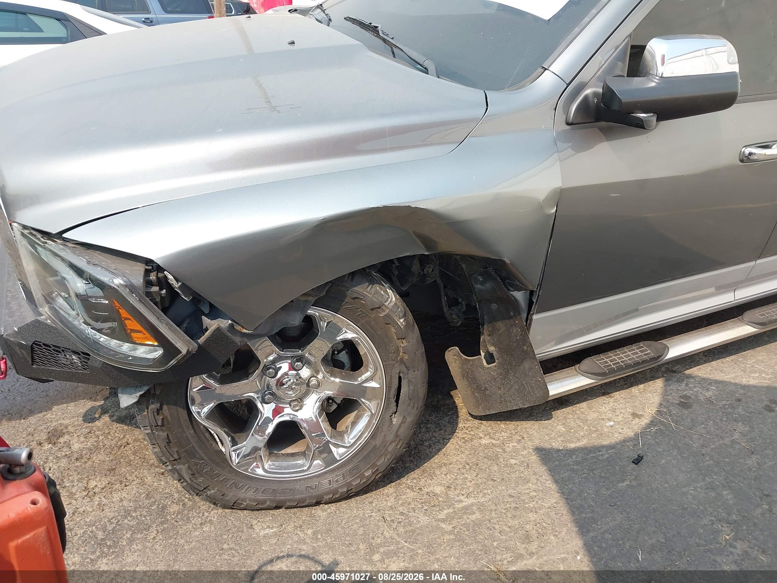 2013 Ram 1500 Laramie Gray vin: 1C6RR7NT1DS580370
