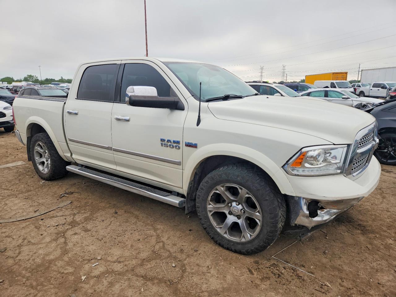 2017 Ram 1500 Laramie White vin: 1C6RR7NT1HS500040
