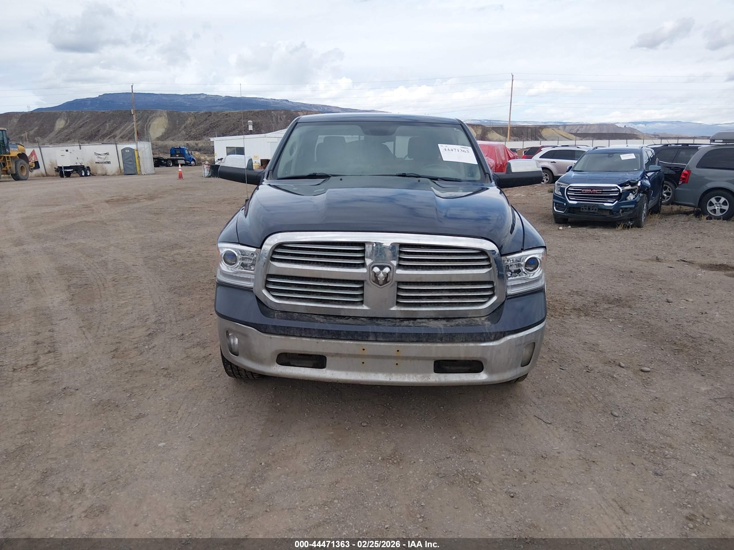 2014 Ram 1500 Laramie Dark Blue vin: 1C6RR7NT2ES342724