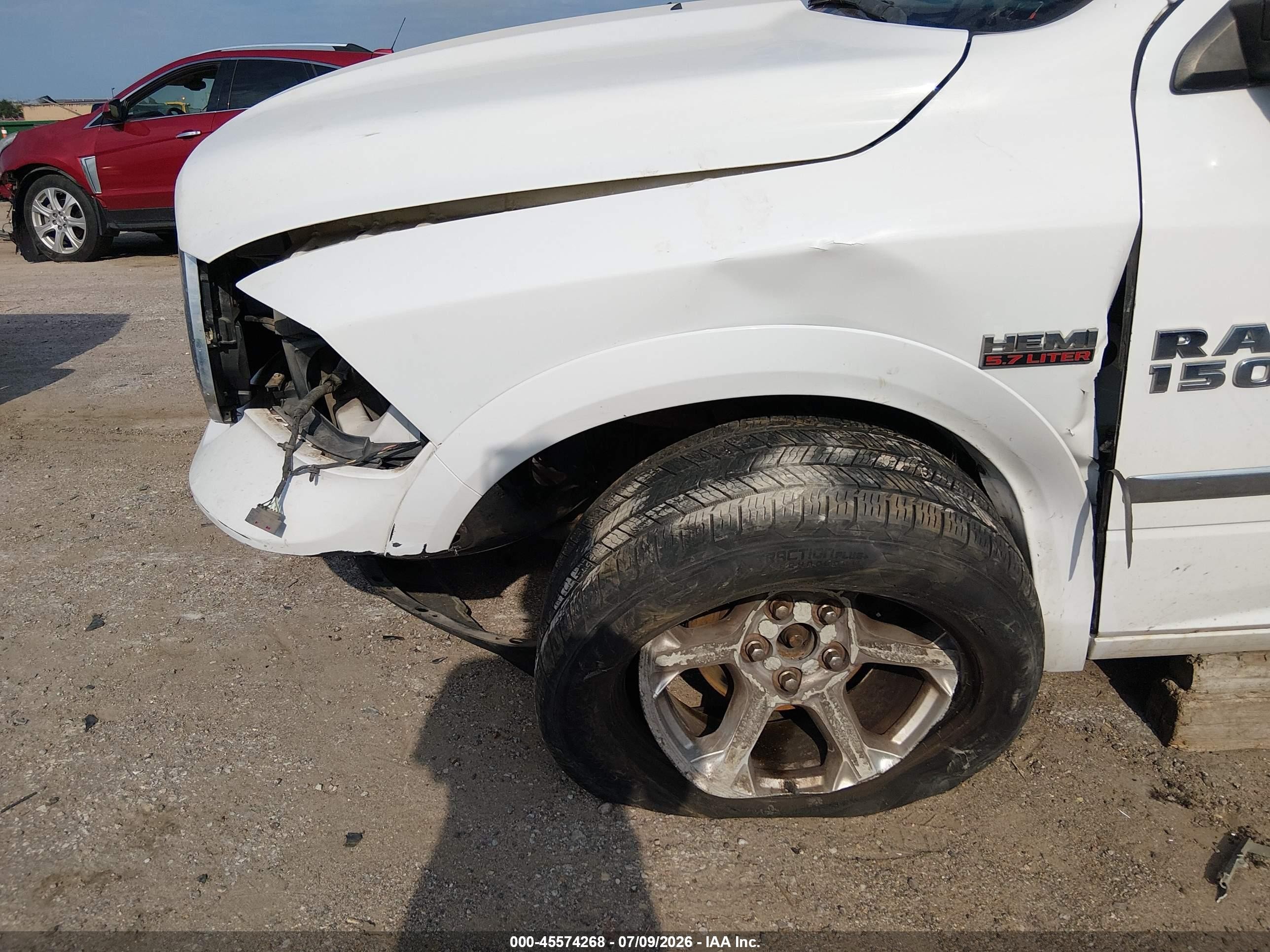 2013 Ram 1500 Laramie White vin: 1C6RR7NT3DS605575