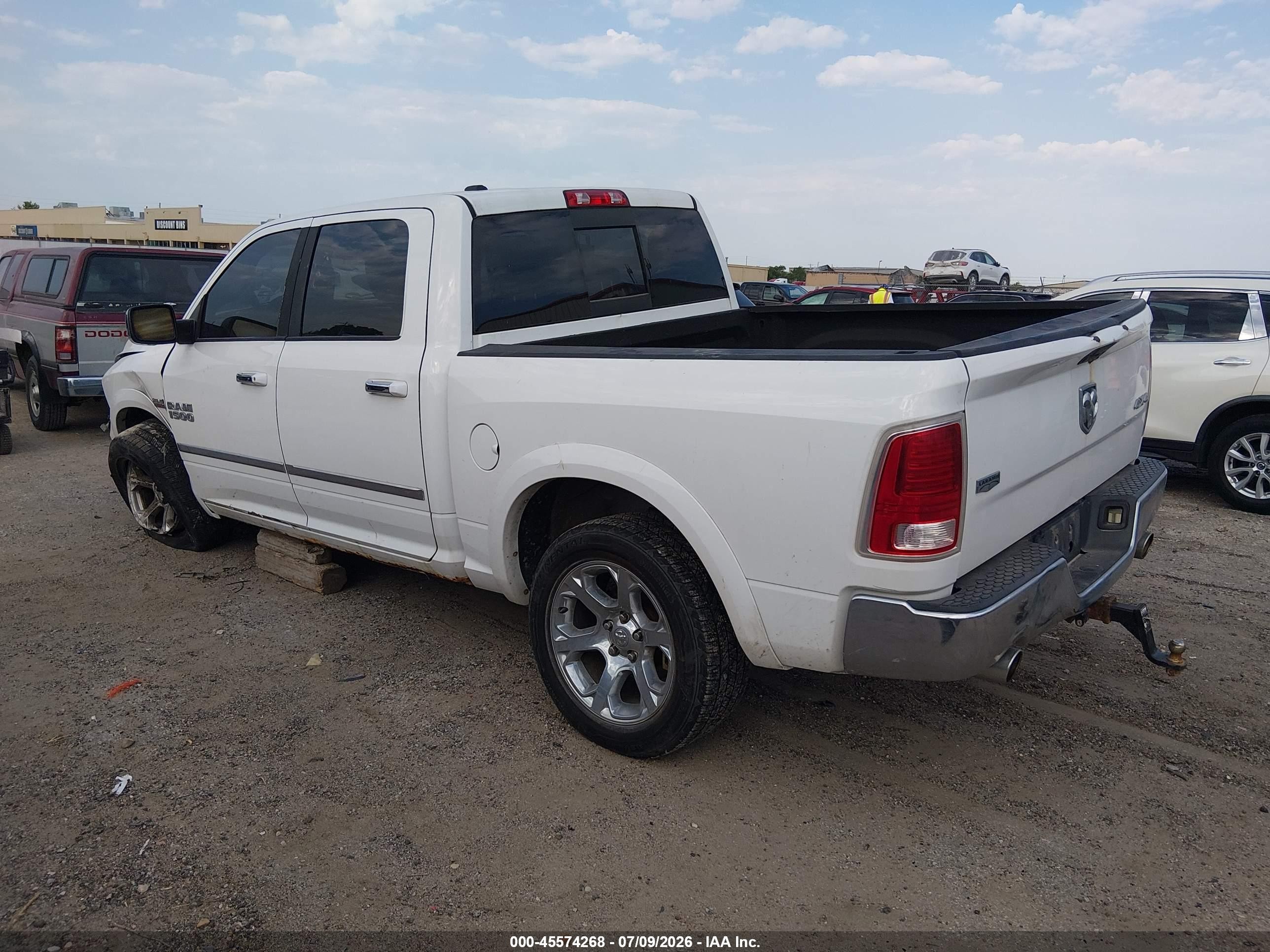 2013 Ram 1500 Laramie White vin: 1C6RR7NT3DS605575
