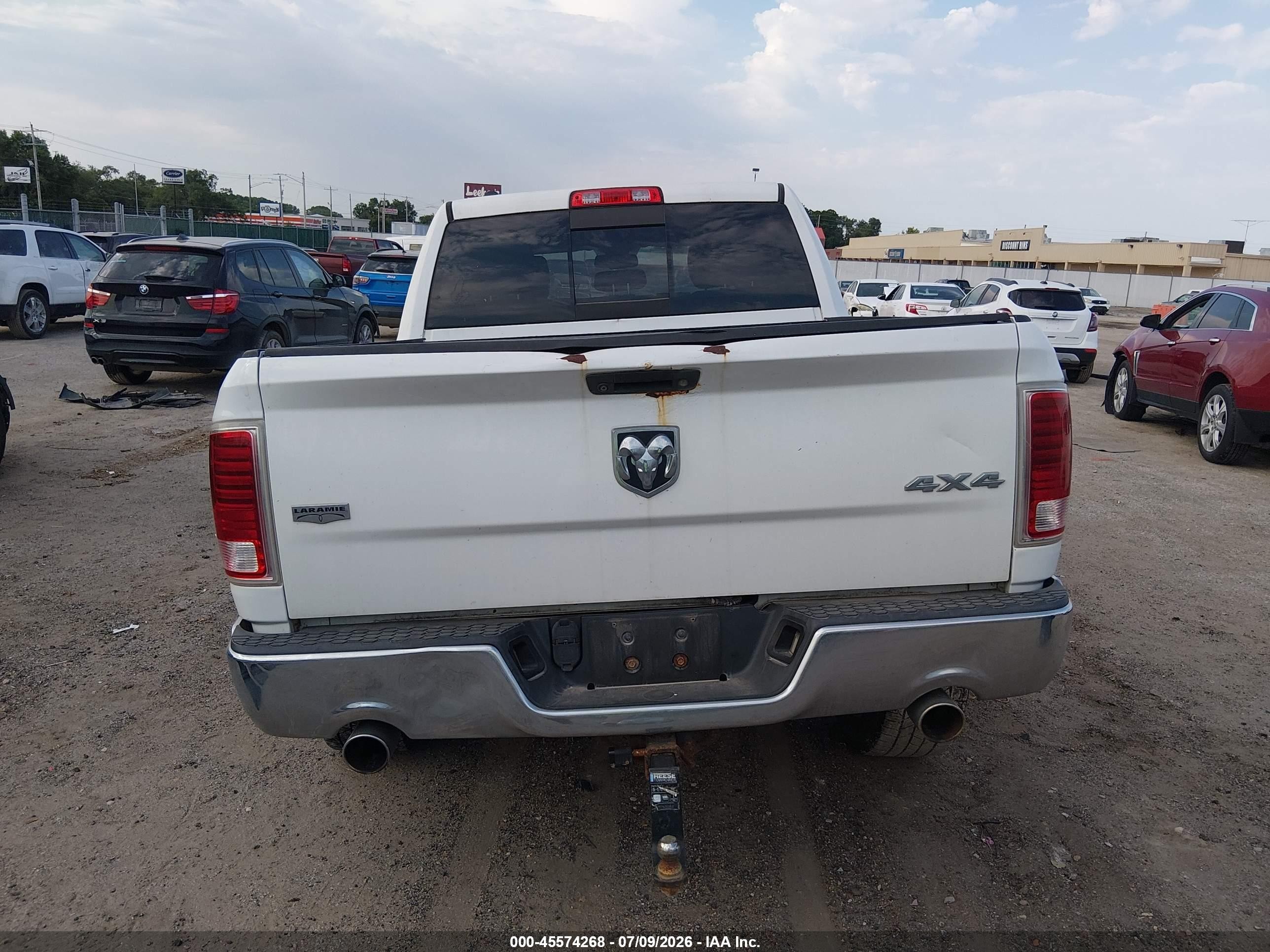 2013 Ram 1500 Laramie White vin: 1C6RR7NT3DS605575