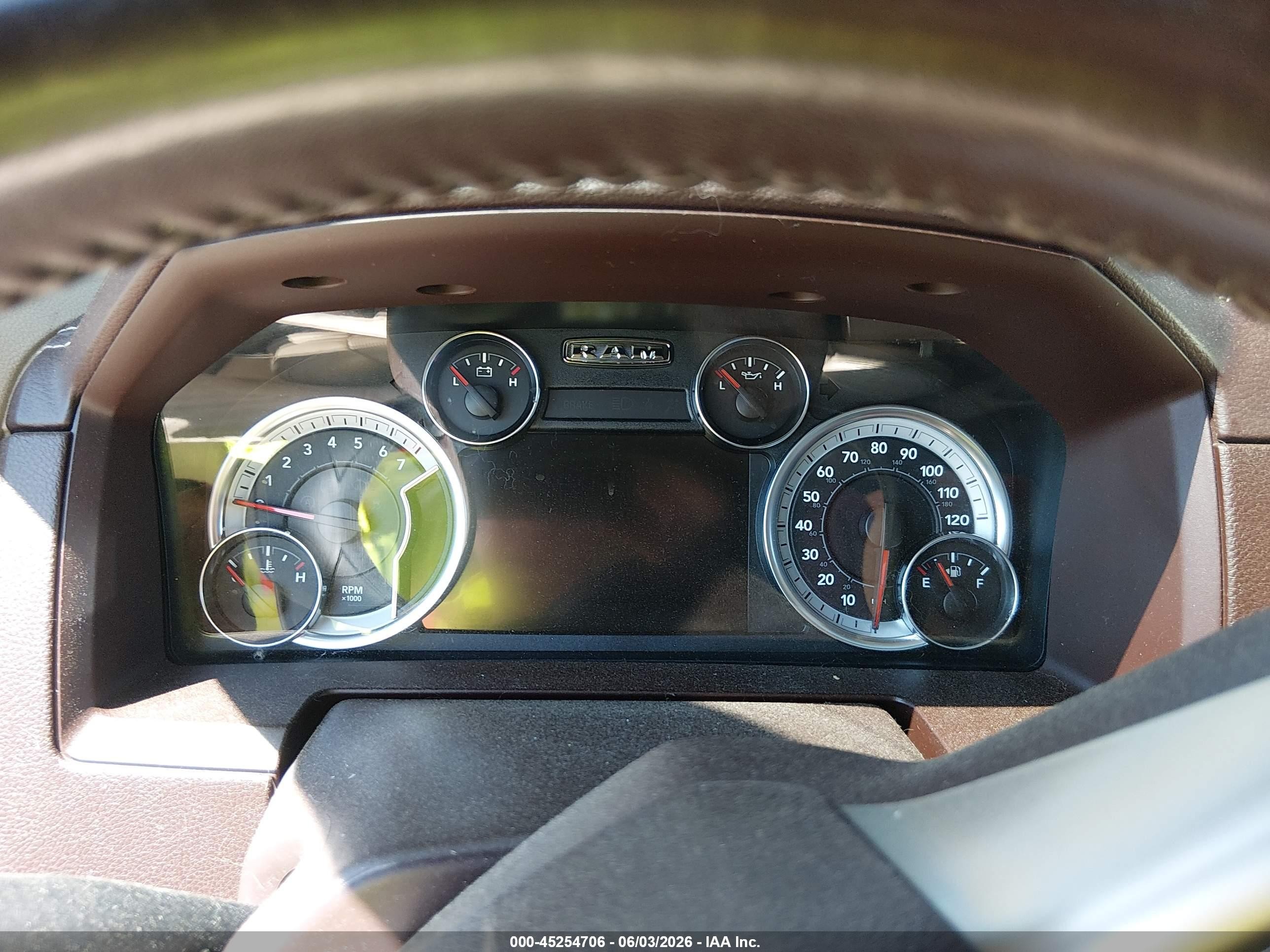 2013 Ram 1500 Laramie Red vin: 1C6RR7NT3DS640262