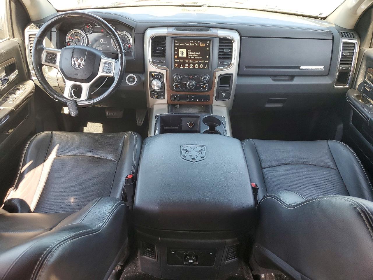 2014 Ram 1500 Laramie Красный vin: 1C6RR7NT3ES169795