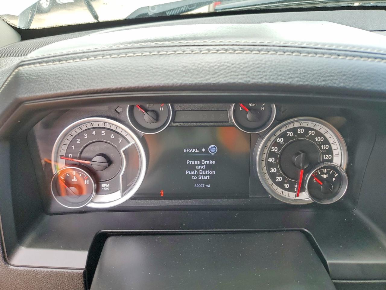 2015 Ram 1500 Laramie White vin: 1C6RR7NT3FS717201