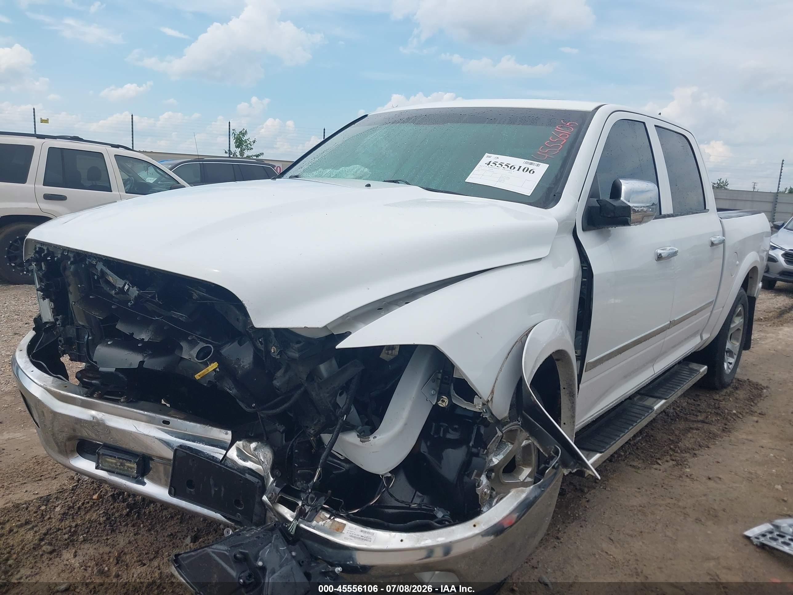 2013 Ram 1500 Laramie White vin: 1C6RR7NT4DS683685