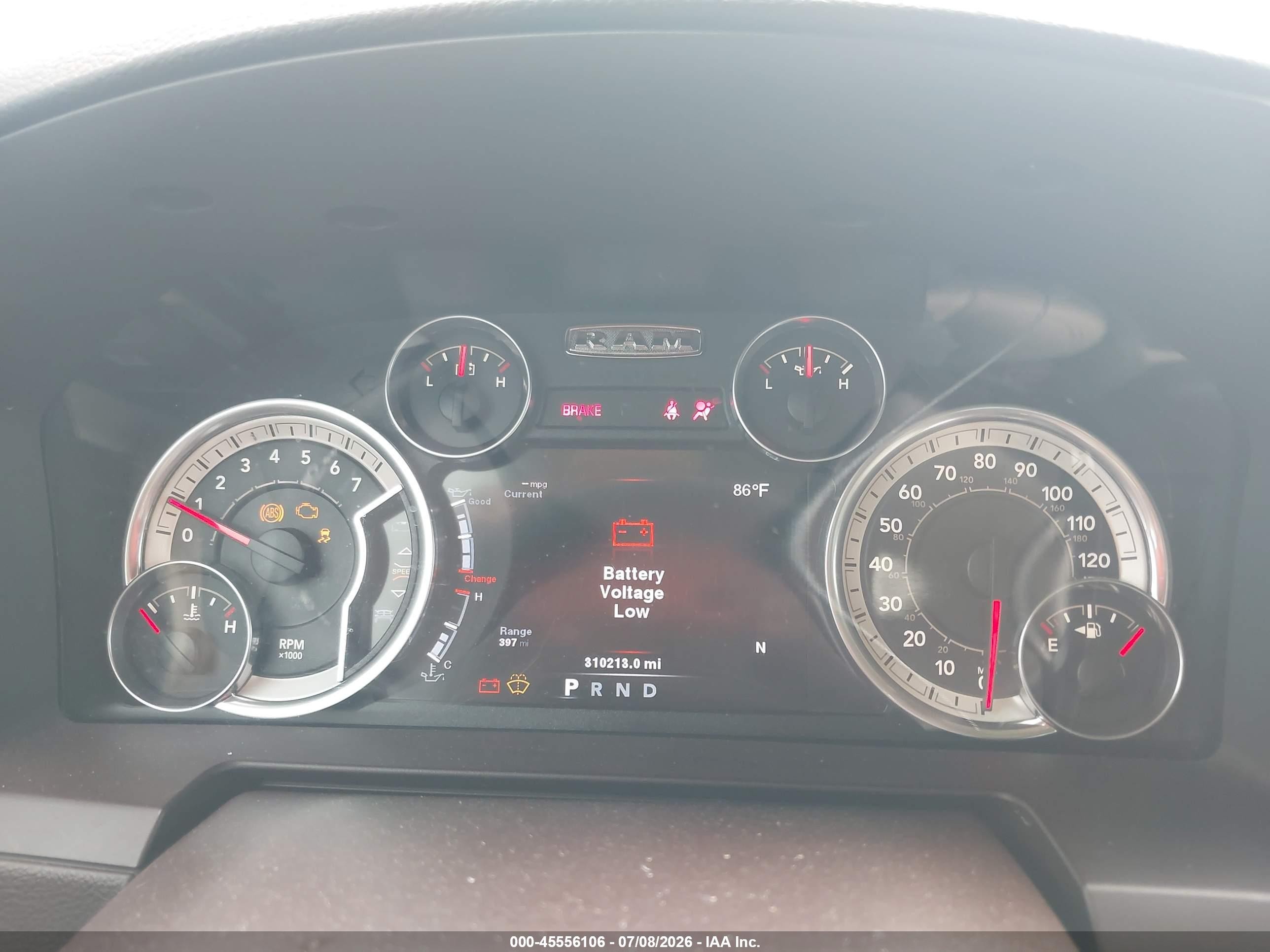 2013 Ram 1500 Laramie White vin: 1C6RR7NT4DS683685