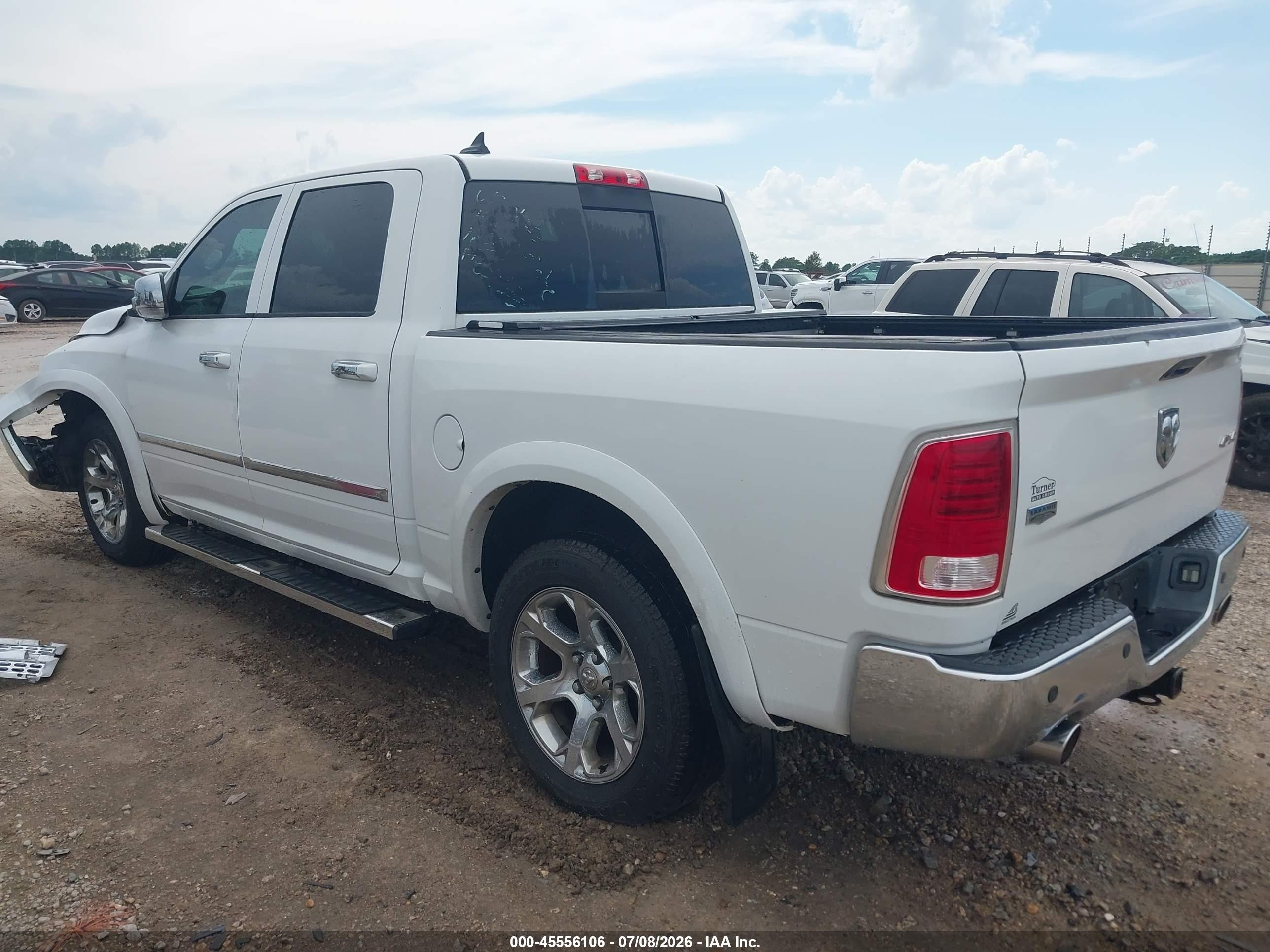 2013 Ram 1500 Laramie White vin: 1C6RR7NT4DS683685
