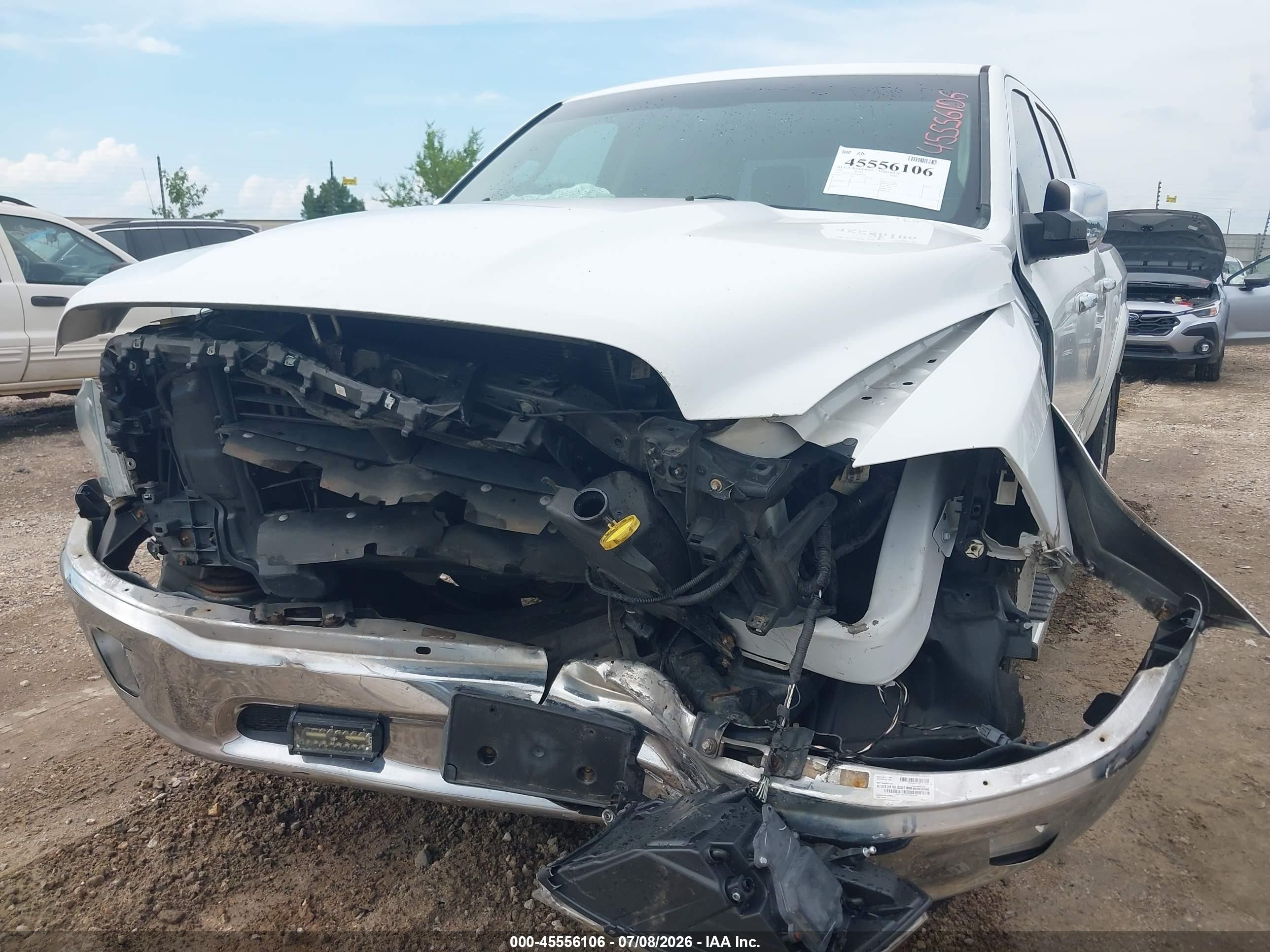 2013 Ram 1500 Laramie White vin: 1C6RR7NT4DS683685