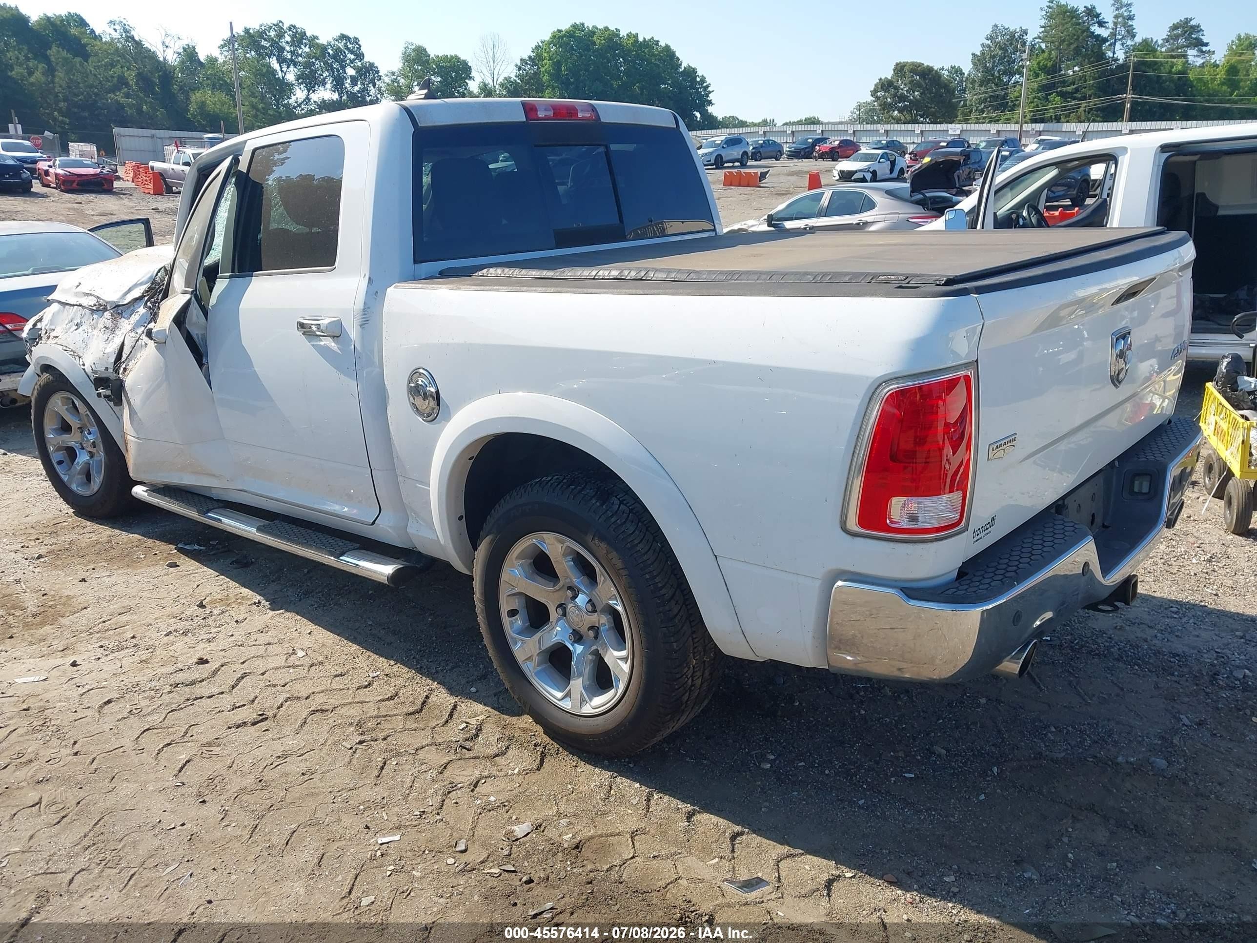 2013 Ram 1500 Laramie Белый vin: 1C6RR7NT4DS715213