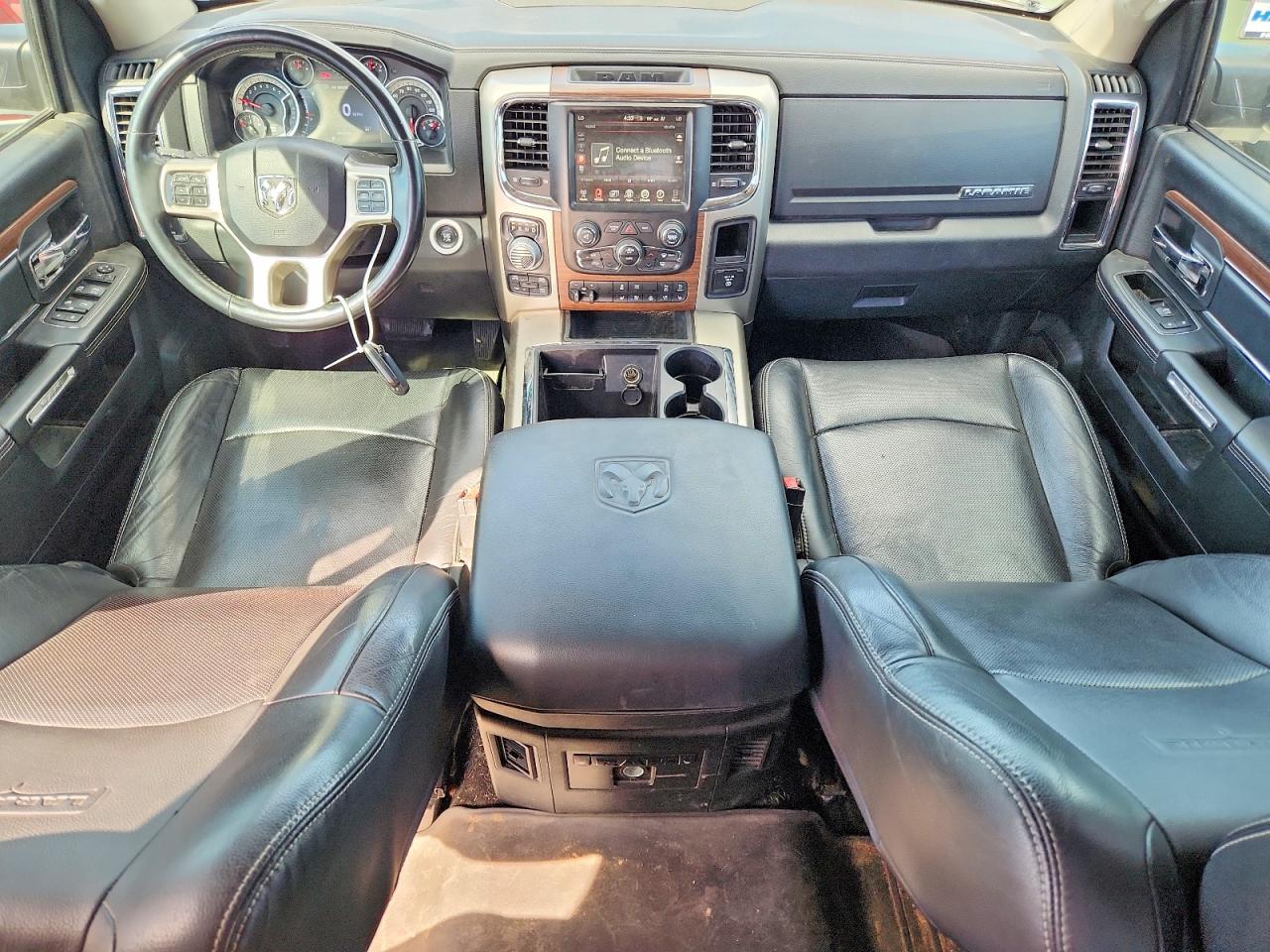 2015 Ram 1500 Laramie Черный vin: 1C6RR7NT4FS666484