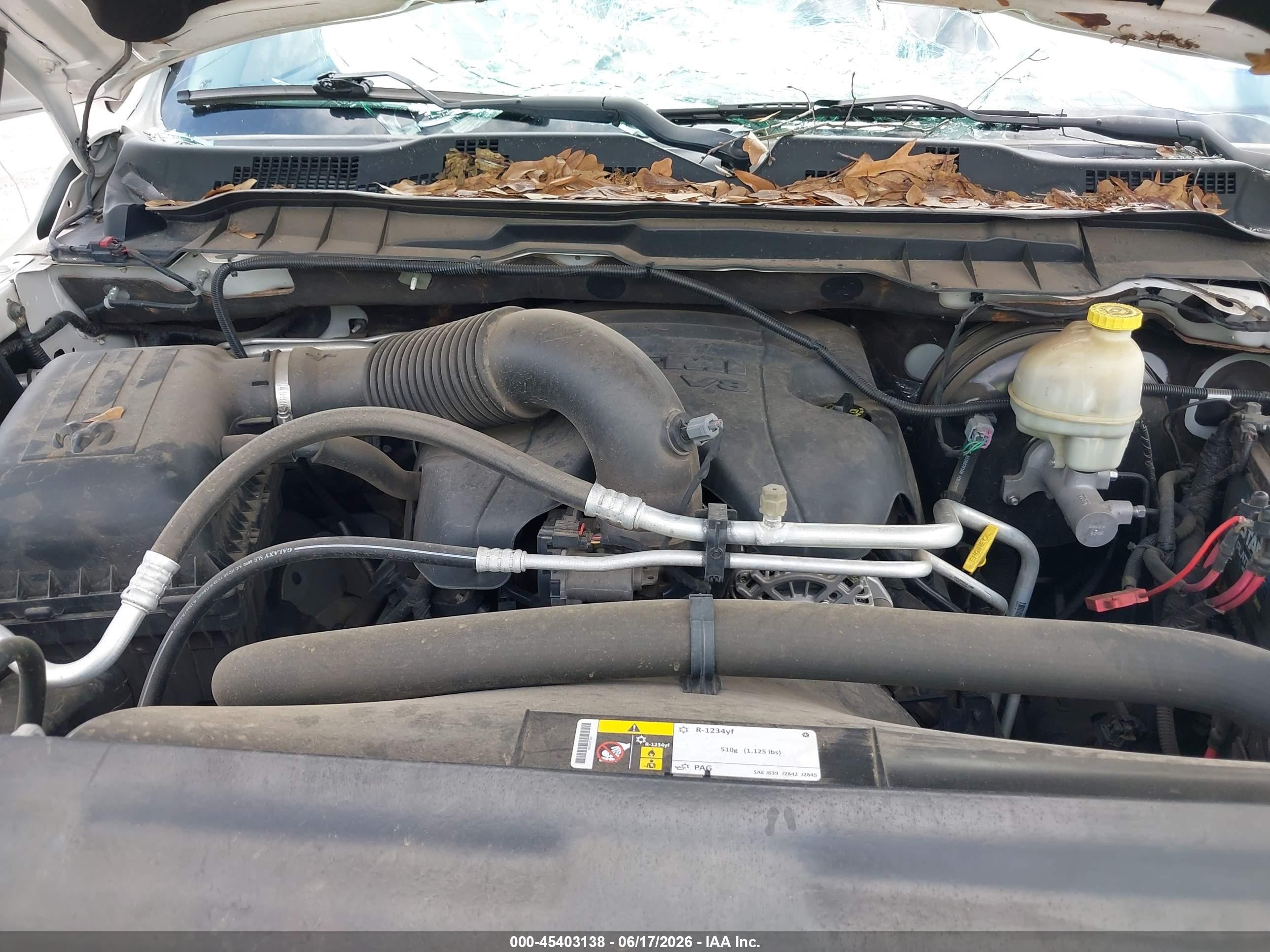 2015 Ram 1500 Laramie Белый vin: 1C6RR7NT4FS768416