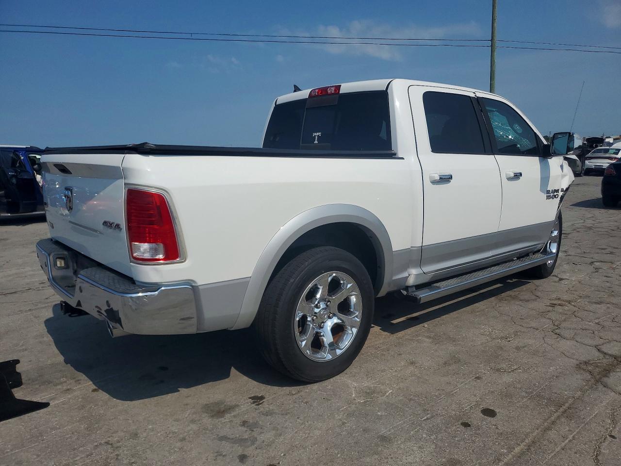 2013 Ram 1500 Laramie White vin: 1C6RR7NT6DS720784
