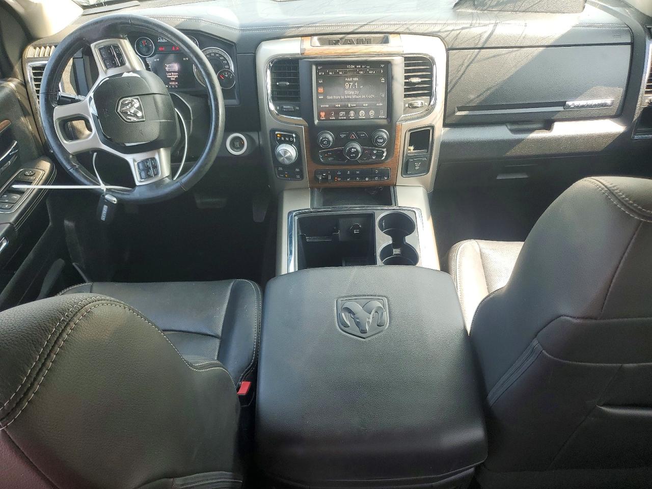 2013 Ram 1500 Laramie White vin: 1C6RR7NT6DS720784