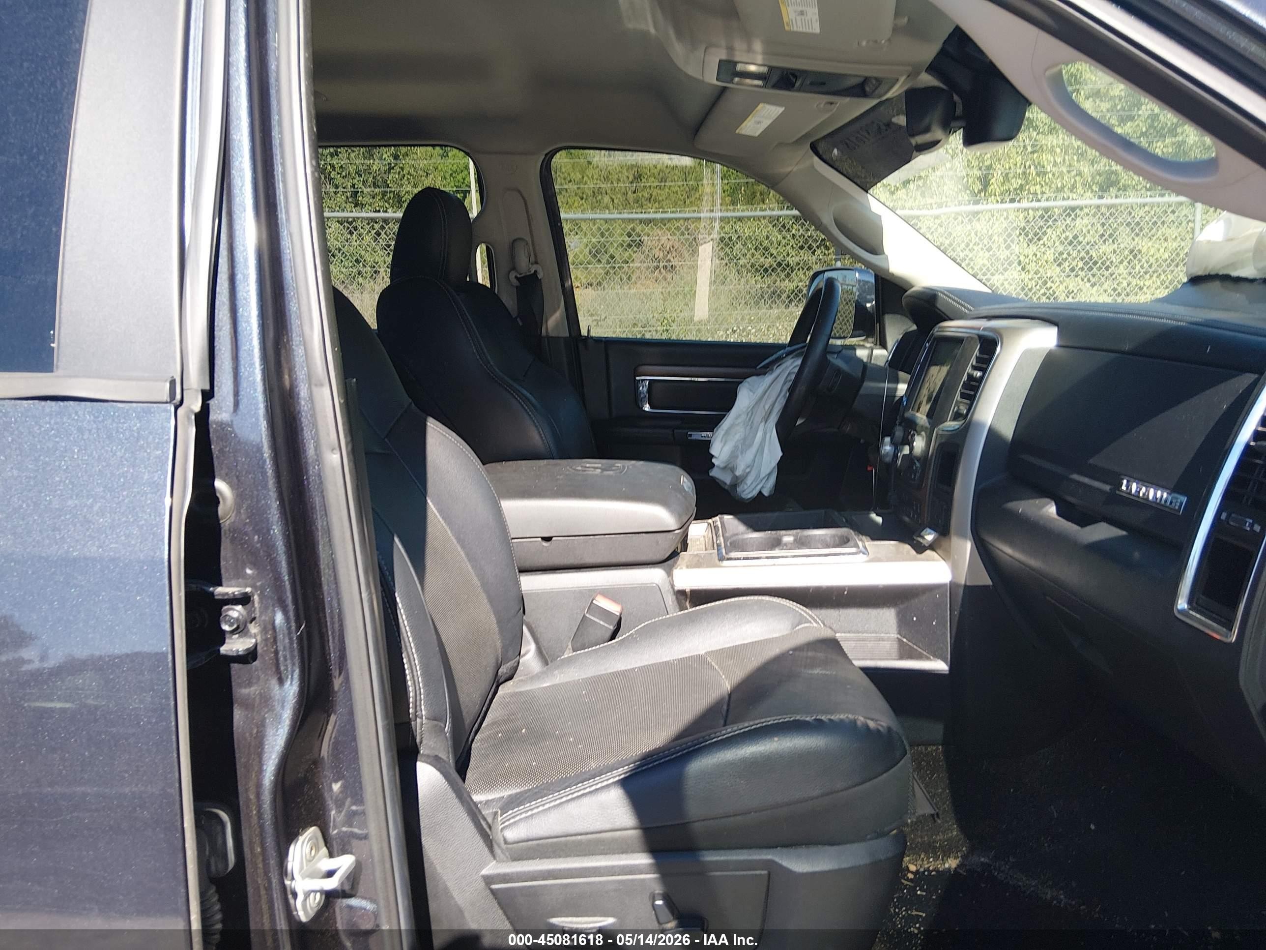 2014 Ram 1500 Laramie Black vin: 1C6RR7NT6ES194254
