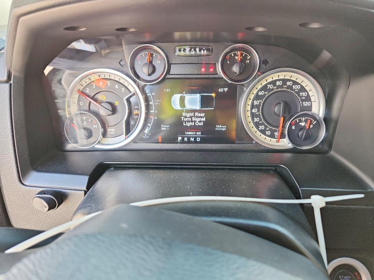 2014 Ram 1500 Laramie White vin: 1C6RR7NT7ES312358
