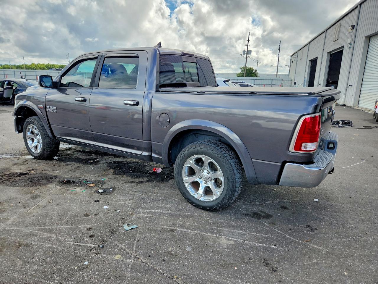 2015 Ram 1500 Laramie Gray vin: 1C6RR7NT7FS619336