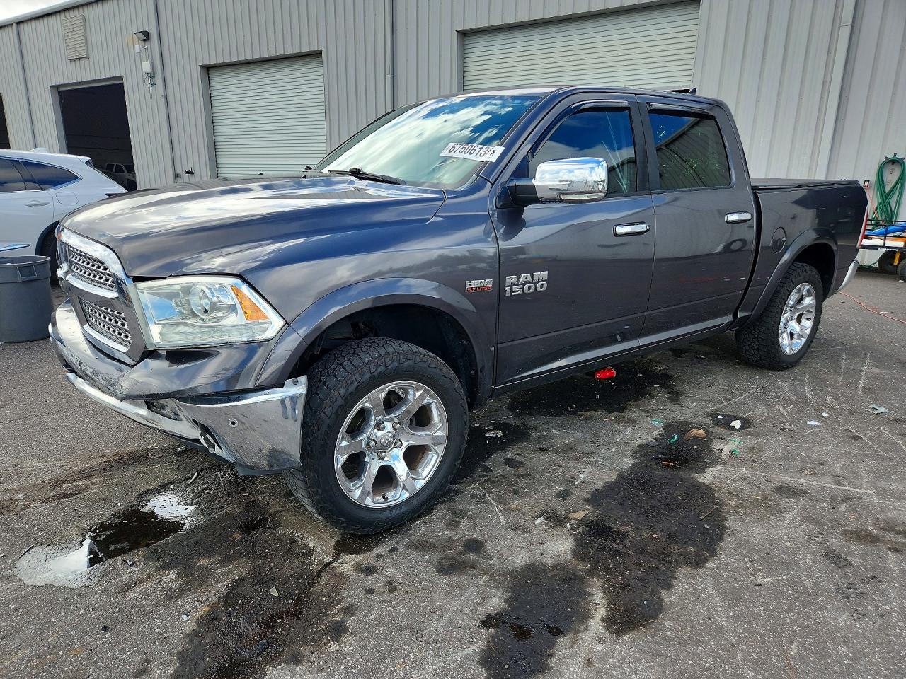 2015 Ram 1500 Laramie Gray vin: 1C6RR7NT7FS619336