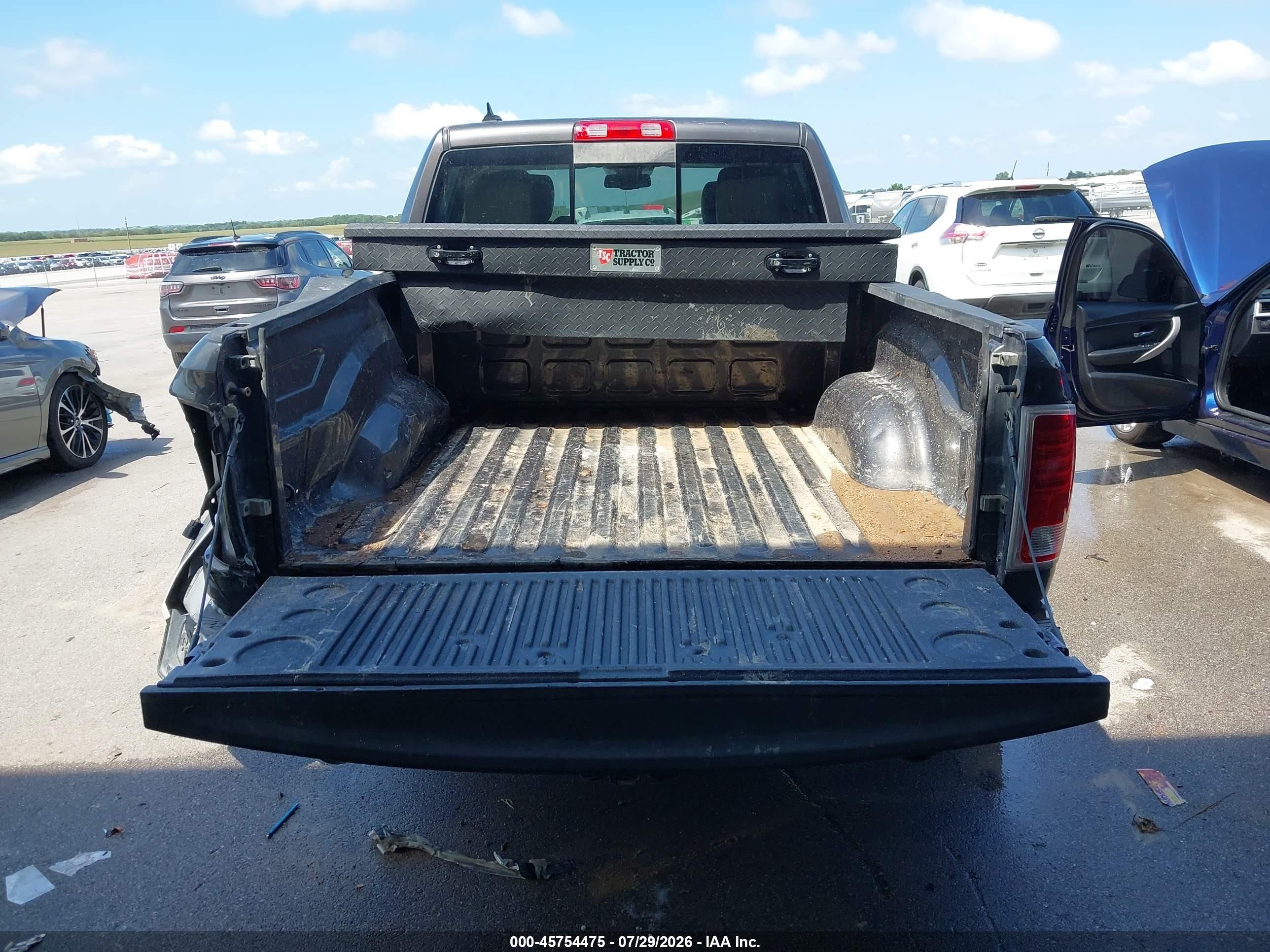 2014 Ram 1500 Laramie Gray vin: 1C6RR7NT8ES219686