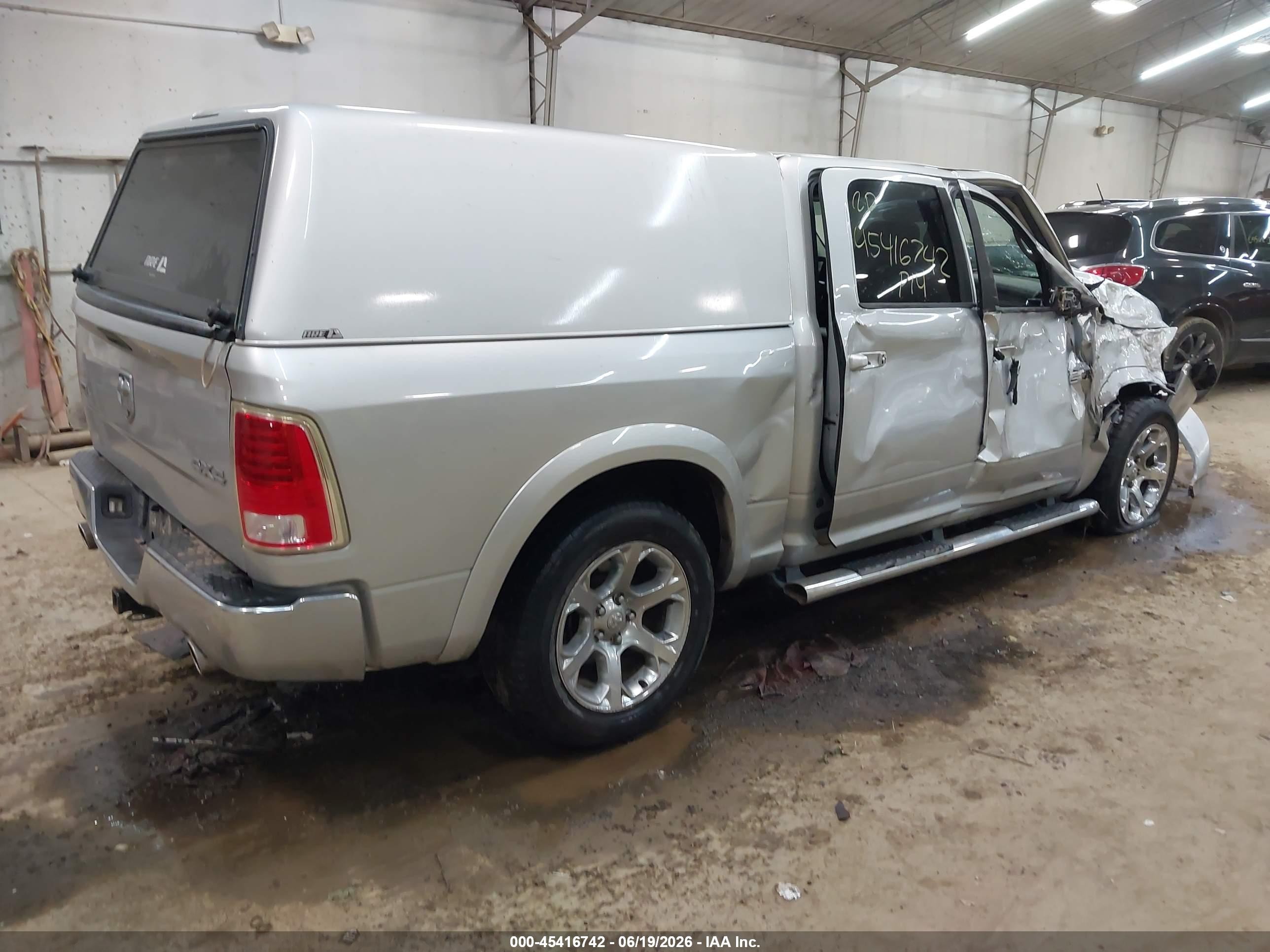 2014 Ram 1500 Laramie Silver vin: 1C6RR7NT8ES434338