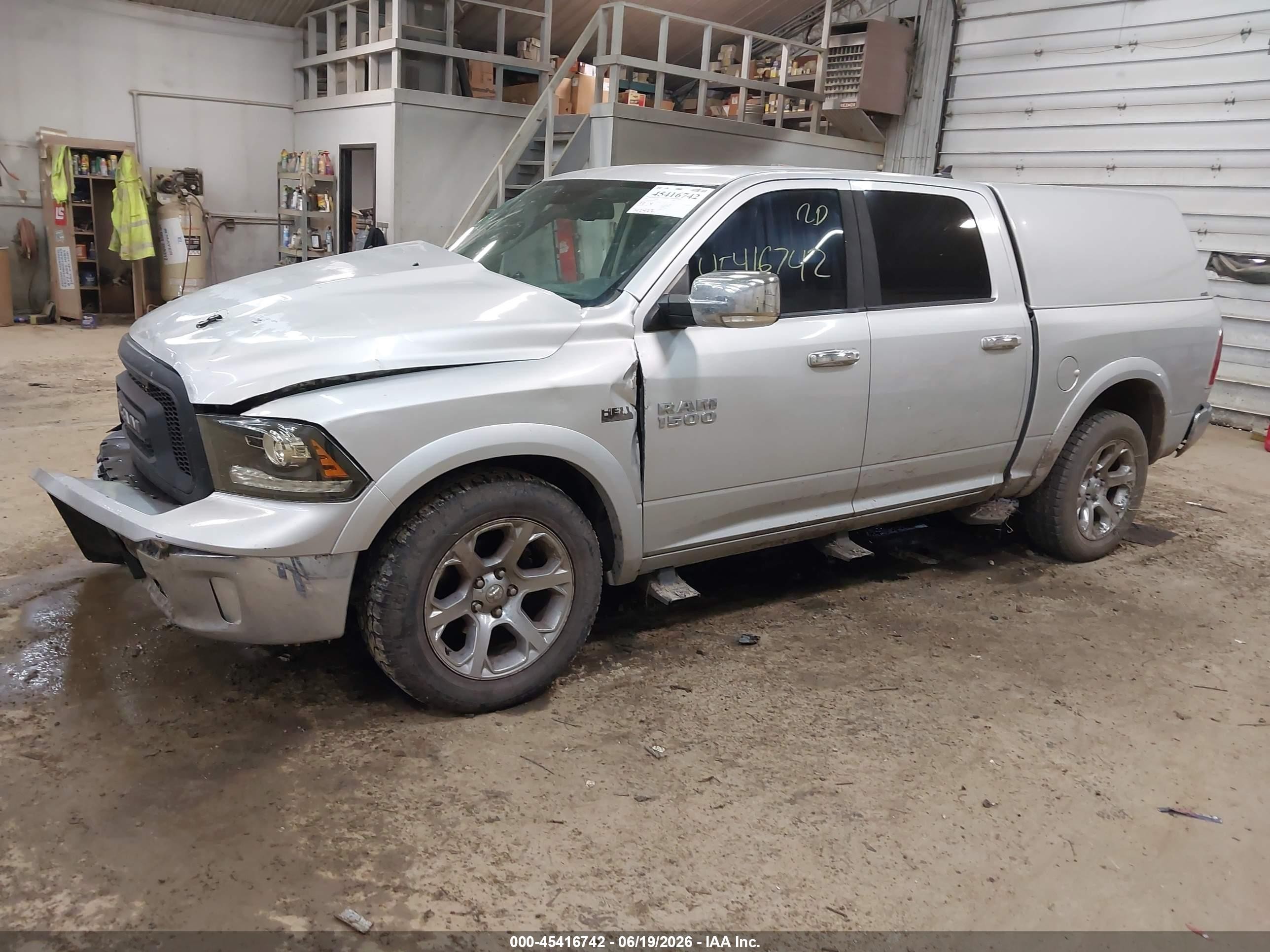 2014 Ram 1500 Laramie Silver vin: 1C6RR7NT8ES434338