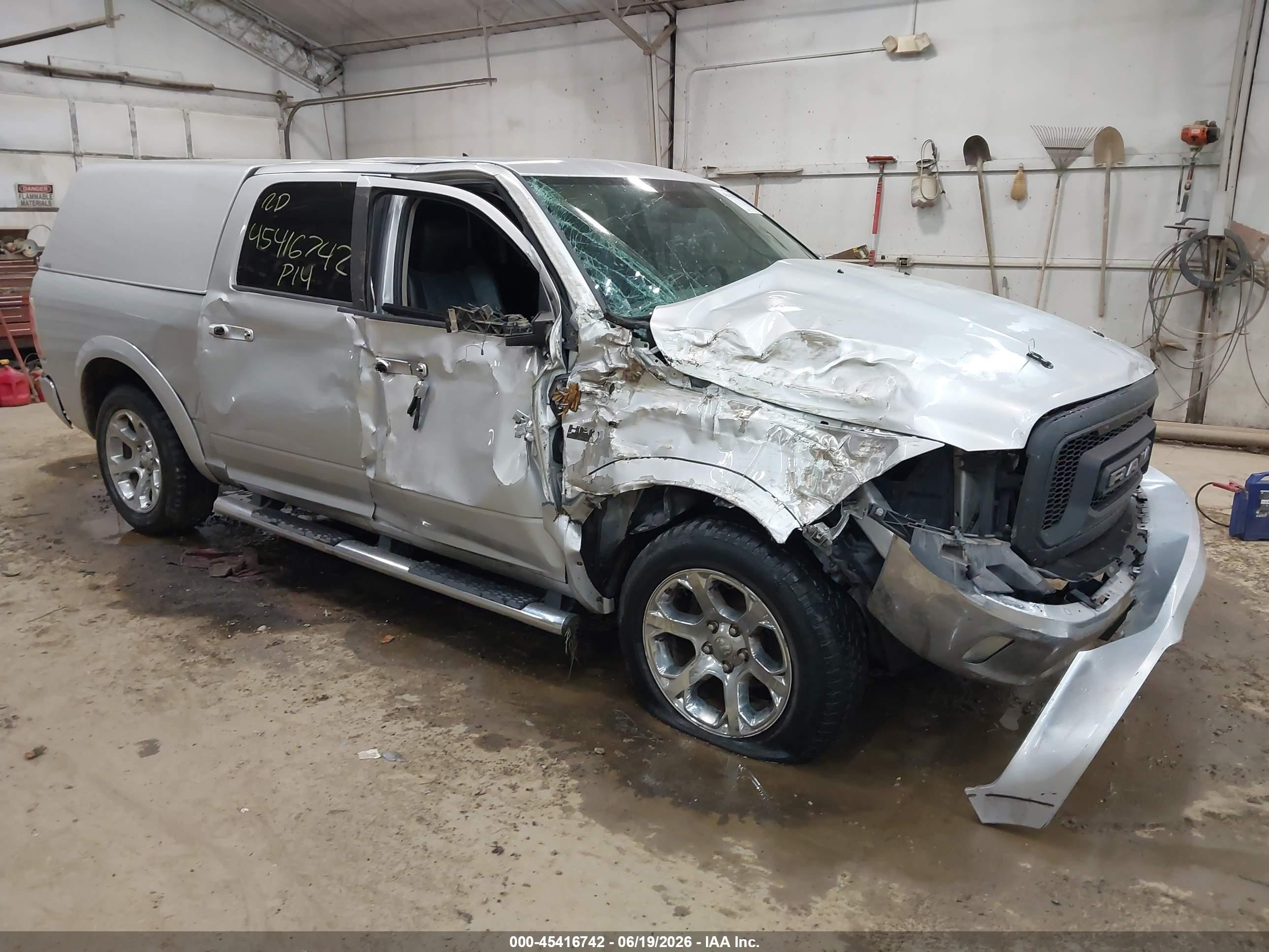 2014 Ram 1500 Laramie Silver vin: 1C6RR7NT8ES434338
