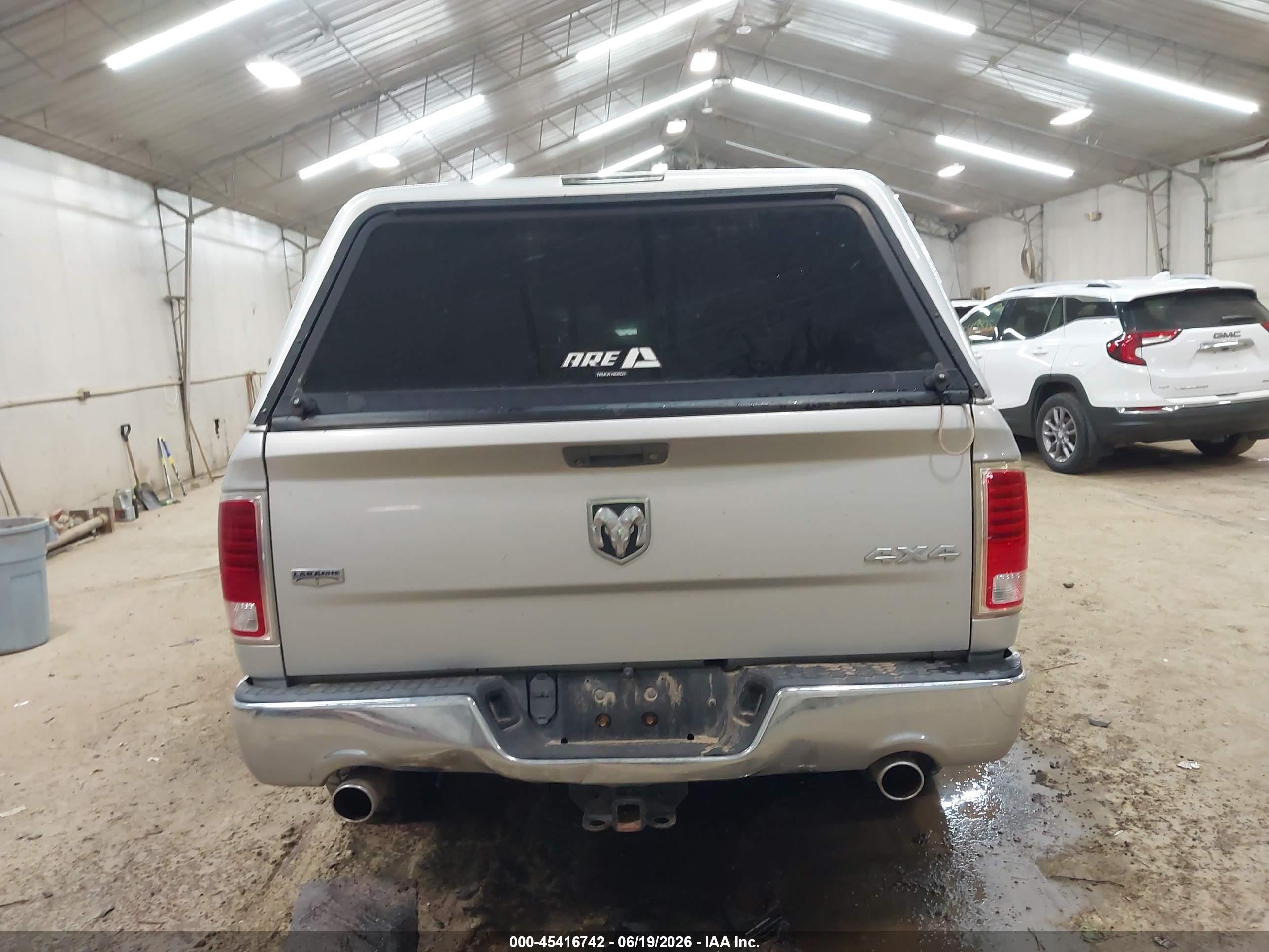 2014 Ram 1500 Laramie Silver vin: 1C6RR7NT8ES434338