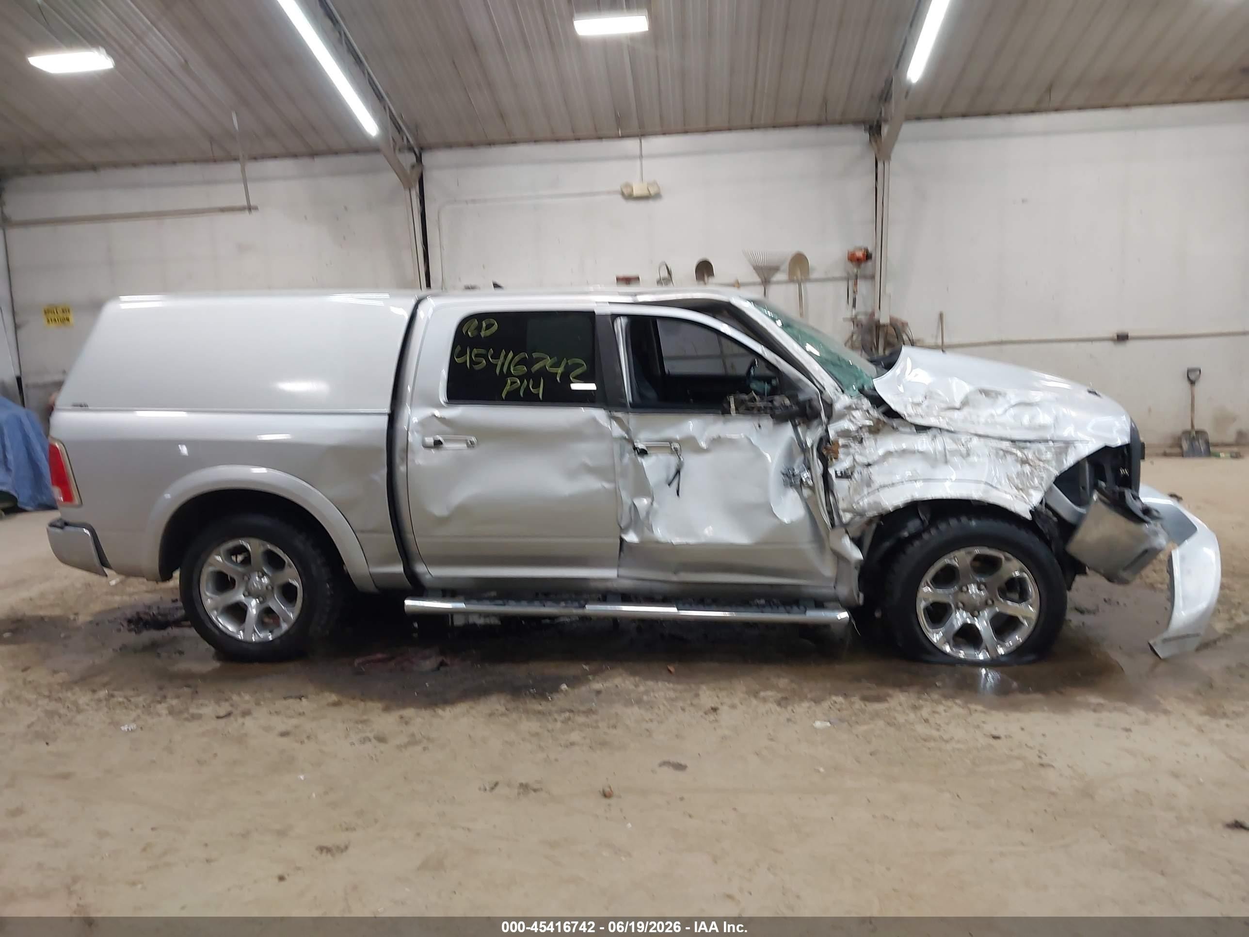 2014 Ram 1500 Laramie Silver vin: 1C6RR7NT8ES434338