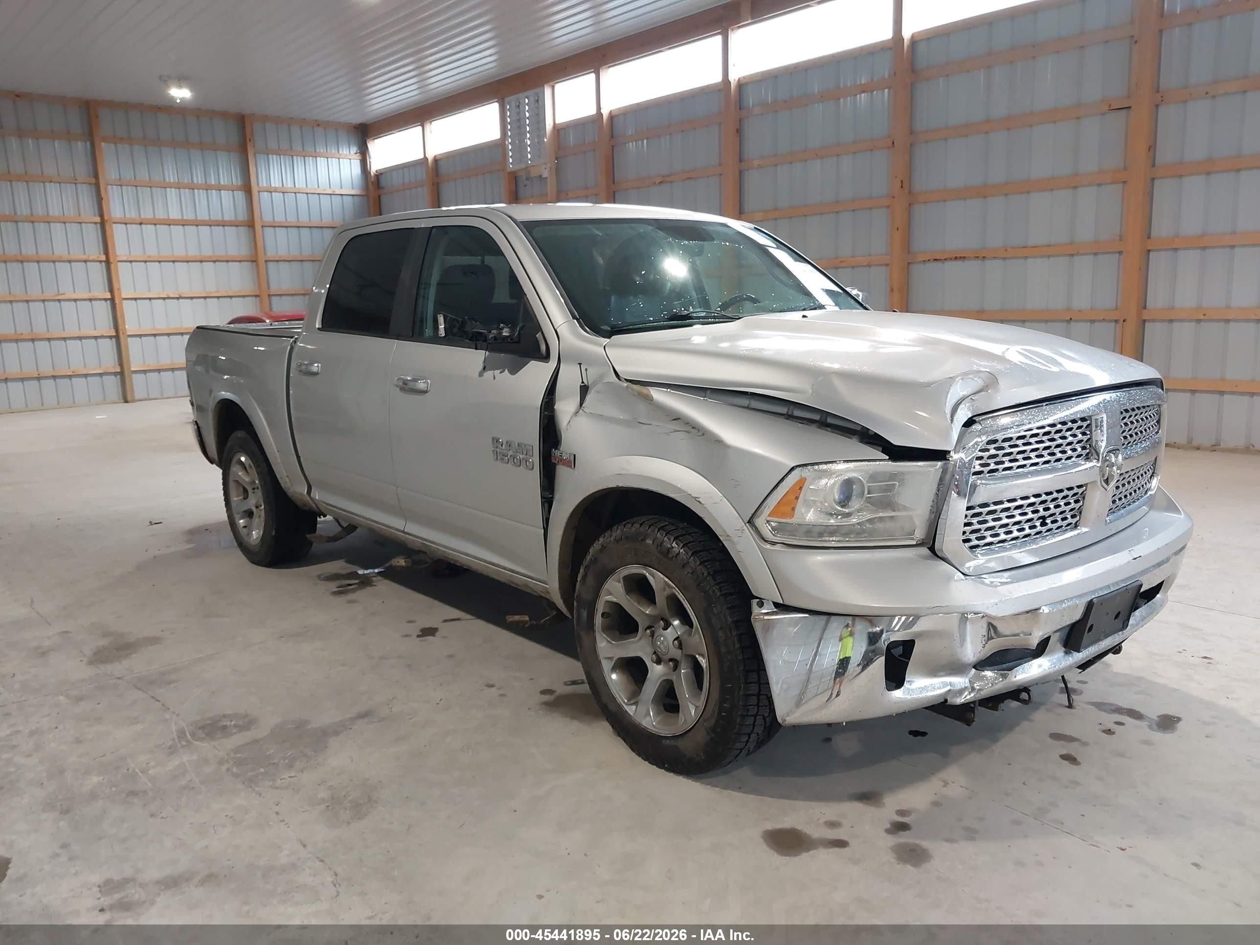 2015 Ram 1500 Laramie Silver vin: 1C6RR7NT8FS528656