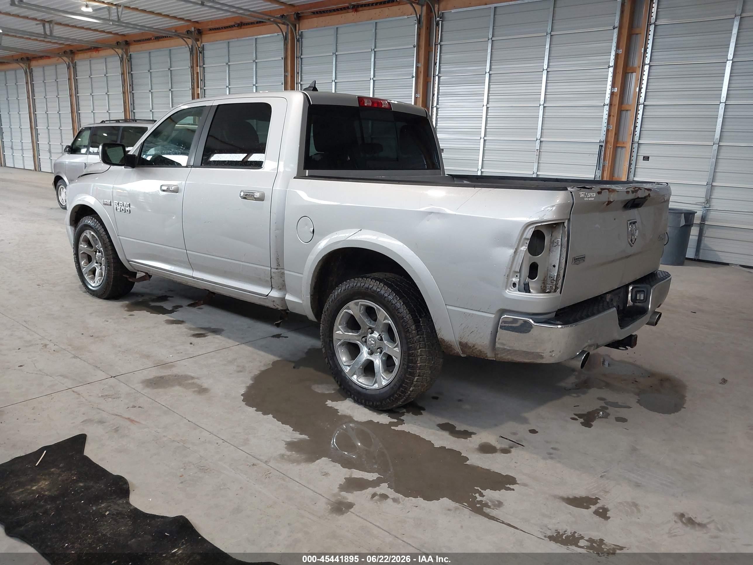 2015 Ram 1500 Laramie Silver vin: 1C6RR7NT8FS528656