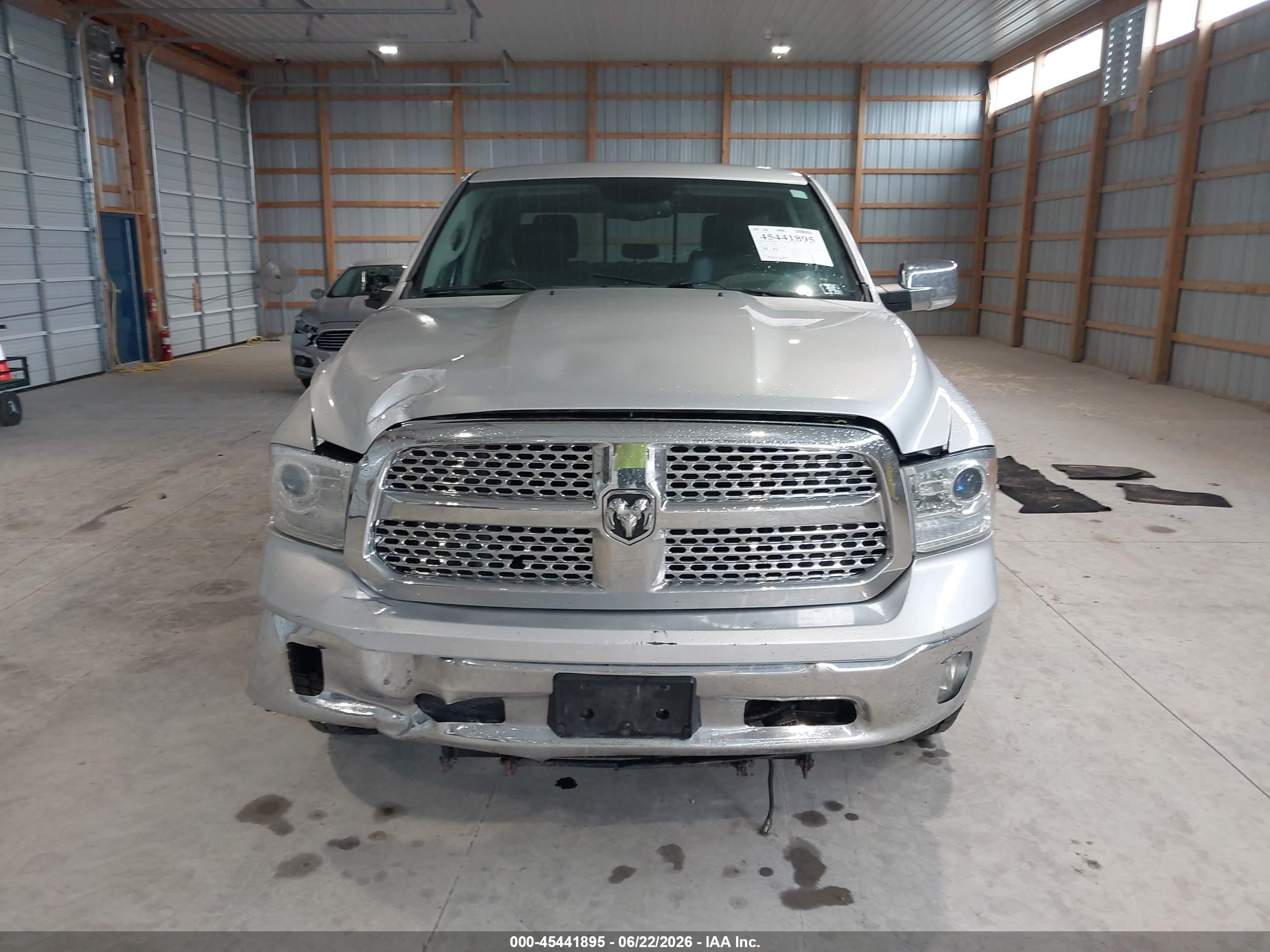2015 Ram 1500 Laramie Silver vin: 1C6RR7NT8FS528656