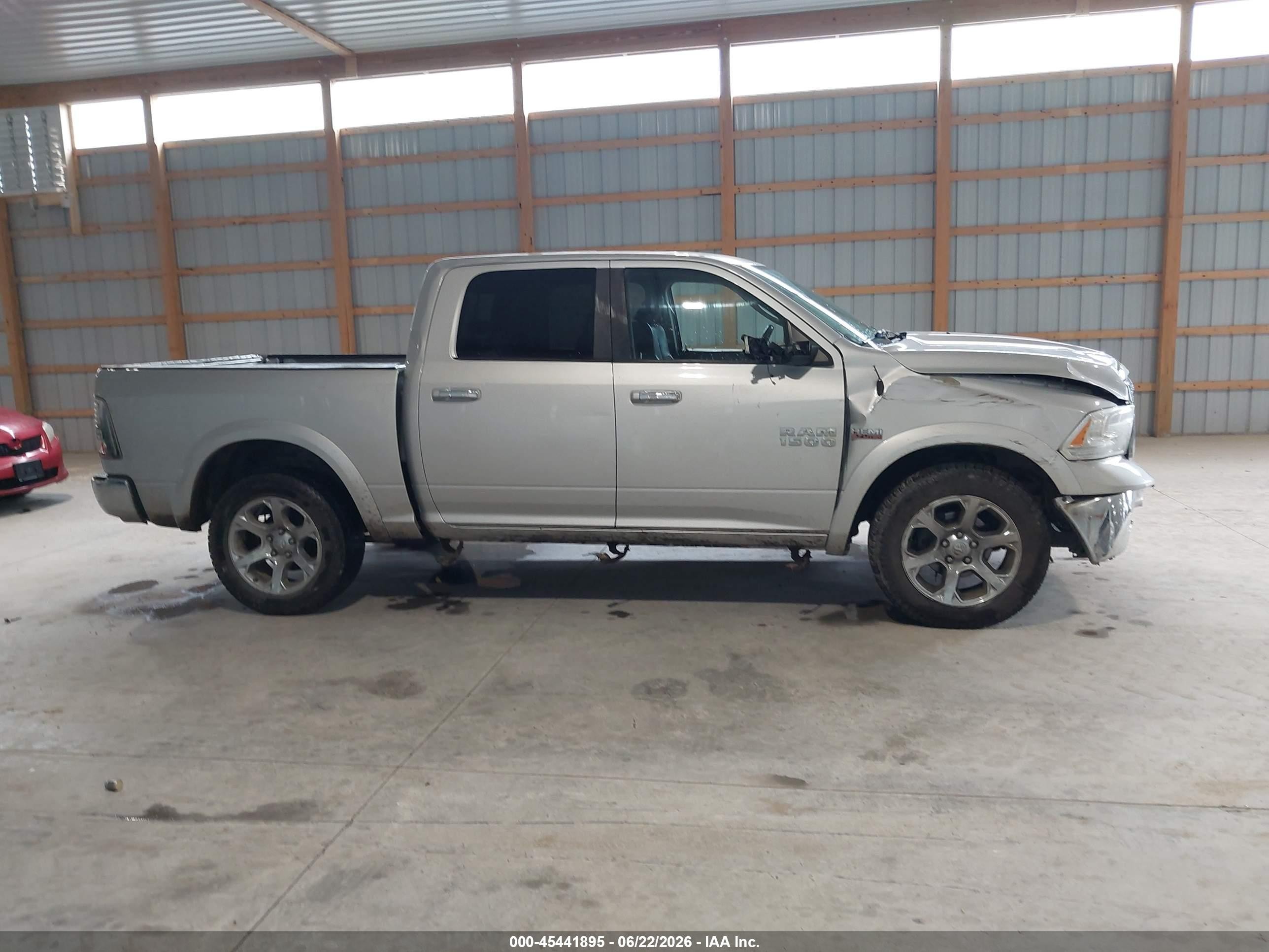 2015 Ram 1500 Laramie Silver vin: 1C6RR7NT8FS528656