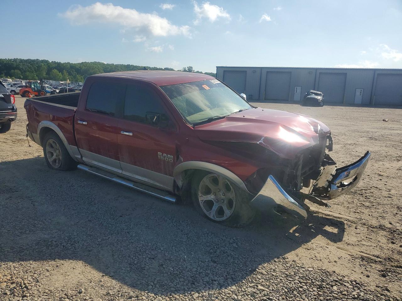 2015 Ram 1500 Laramie Maroon vin: 1C6RR7NT8FS619426